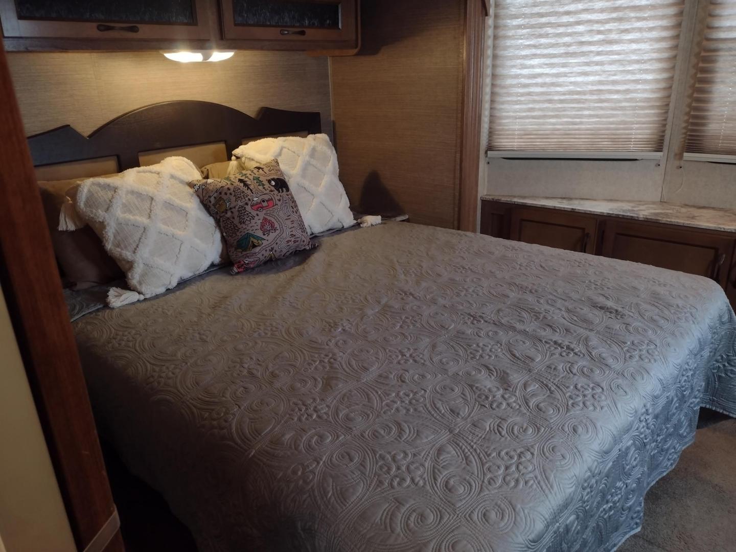 2014 Silver /Gray Forest River Catalina 39BHTS (5ZT2CA4B2ET) , located at 17760 Hwy 62, Morris, OK, 74445, 35.609104, -95.877060 - GET IT WHILE YOU CAN!!! 2014 FOREST RIVER CATALINA COACHMEN 39BHTS 41FT OVERALL WITH 21FT POWER AWNING.***REBUILT TITLE*** IN THE MASTER BEDROOM IS A QUEEN SIZE BED WITH STORAGE UNDER THE BED, OVERHEAD CABINETS, WARDROBE CABINETS, WARDROBE CLOSET, AND CEILING FAN. IN THE LIVING/KITCHEN AREA IS AN EN - Photo#48