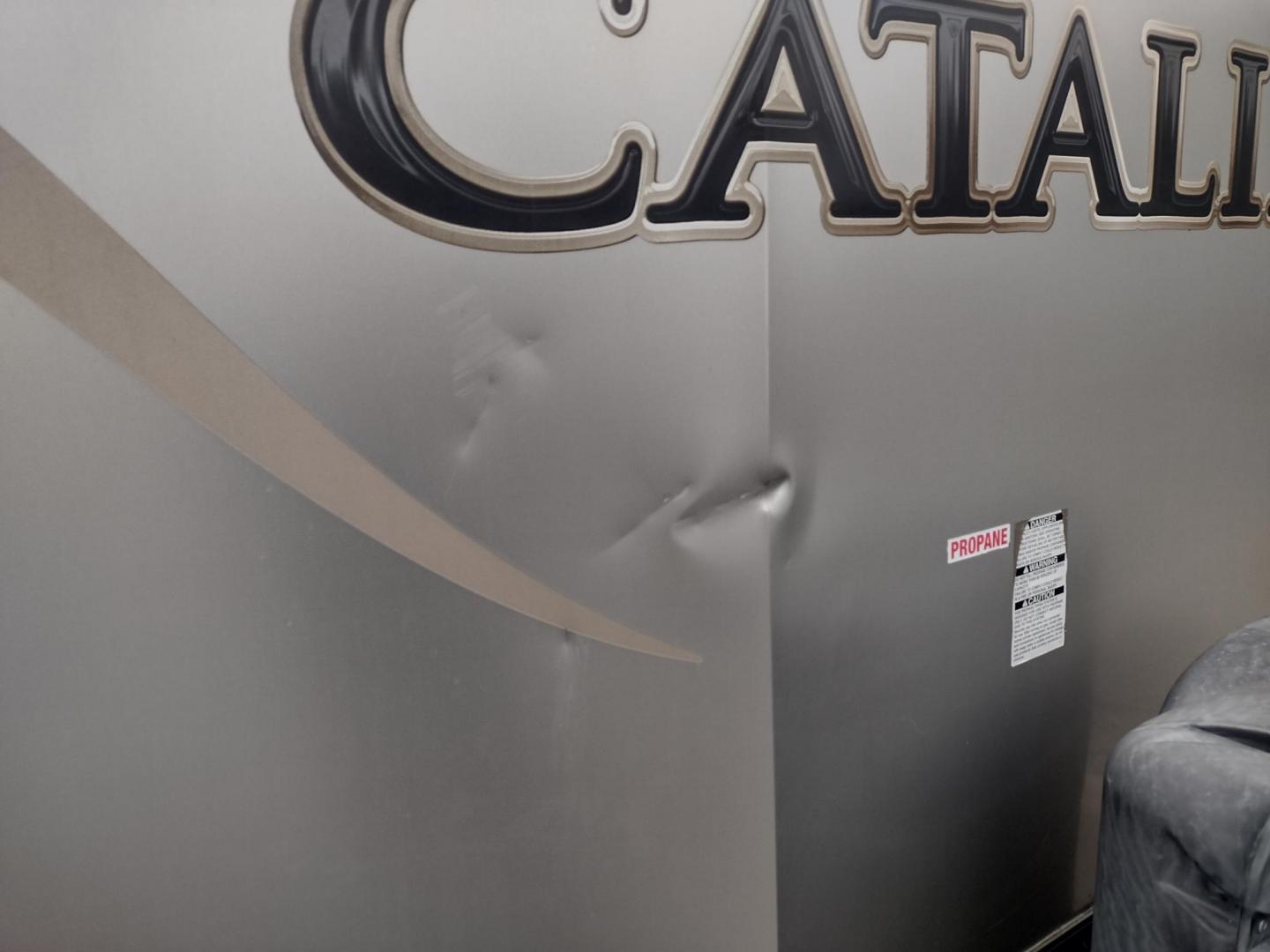 2014 Silver /Gray Forest River Catalina 39BHTS (5ZT2CA4B2ET) , located at 17760 Hwy 62, Morris, OK, 74445, 35.609104, -95.877060 - GET IT WHILE YOU CAN!!! 2014 FOREST RIVER CATALINA COACHMEN 39BHTS 41FT OVERALL WITH 21FT POWER AWNING.***REBUILT TITLE*** IN THE MASTER BEDROOM IS A QUEEN SIZE BED WITH STORAGE UNDER THE BED, OVERHEAD CABINETS, WARDROBE CABINETS, WARDROBE CLOSET, AND CEILING FAN. IN THE LIVING/KITCHEN AREA IS AN EN - Photo#62