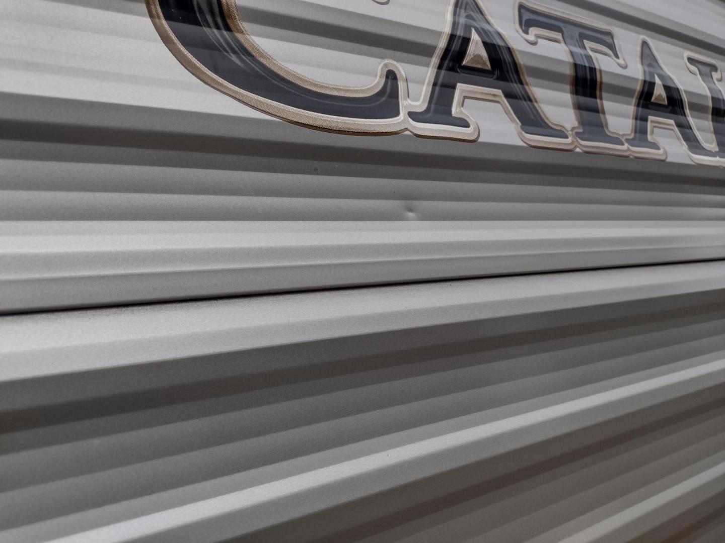 2014 Silver /Gray Forest River Catalina 39BHTS (5ZT2CA4B2ET) , located at 17760 Hwy 62, Morris, OK, 74445, 35.609104, -95.877060 - GET IT WHILE YOU CAN!!! 2014 FOREST RIVER CATALINA COACHMEN 39BHTS 41FT OVERALL WITH 21FT POWER AWNING.***REBUILT TITLE*** IN THE MASTER BEDROOM IS A QUEEN SIZE BED WITH STORAGE UNDER THE BED, OVERHEAD CABINETS, WARDROBE CABINETS, WARDROBE CLOSET, AND CEILING FAN. IN THE LIVING/KITCHEN AREA IS AN EN - Photo#64