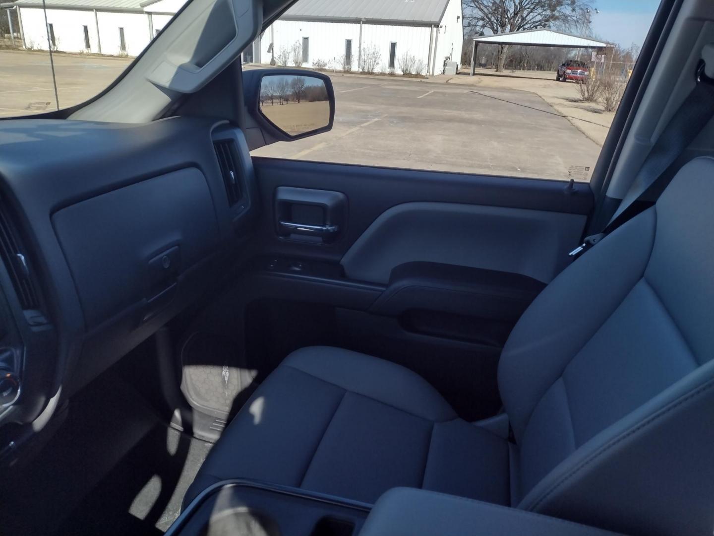 2019 White /Gray Chevrolet Silverado 1500 (2GCVKNECXK1) with an 5.3L V8 OHV 16V engine, 6A transmission, located at 17760 Hwy 62, Morris, OK, 74445, (918) 733-4887, 35.609104, -95.877060 - 2019 CHEVY SILVERADO 1500 4WD ***CLEAN TITLE*** BI-FUEL SYSTEM RUNS ON CNG OR GASOLINE WITH THE 5.3L V8 ENGINE. IT FEATURES MANUAL SEATS, LEATHER INTERIOR, POWER LOCKS, POWER WINDOWS, AM/FM RADIO, BACKUP CAMERA, CRUSIE CONTROL, TRACTION CONTROL, AND SAFETY LIGHT. ONLY 188,142 MILES WITH 265/70R17 TI - Photo#16