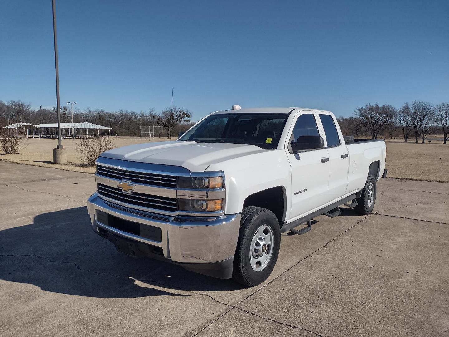 2015 White /Gray Chevrolet Silverado 2500HD (1GC2CUEB1FZ) with an 6.0L V8 OHV 16V CNG engine, 6A transmission, located at 17760 Hwy 62, Morris, OK, 74445, (918) 733-4887, 35.609104, -95.877060 - 2015 CHEVY SILVERADO 2500HD 2WD ***CLEAN TITLE*** BI-FUEL SYSTEM RUNS ON CNG OR GASOLINE WITH THE 6.0L V8 ENGINE. IT FEATURES MANUAL SEATS, LEATHER INTERIOR, POWER LOCKS, POWER WINDOWS, POWER MIRRORS, AM/FM RADIO, BACKUP CAMERA, CRUSIE CONTROL, TRACTION CONTROL, AND BED LINER. ONLY 123,441 MILES WI - Photo#0
