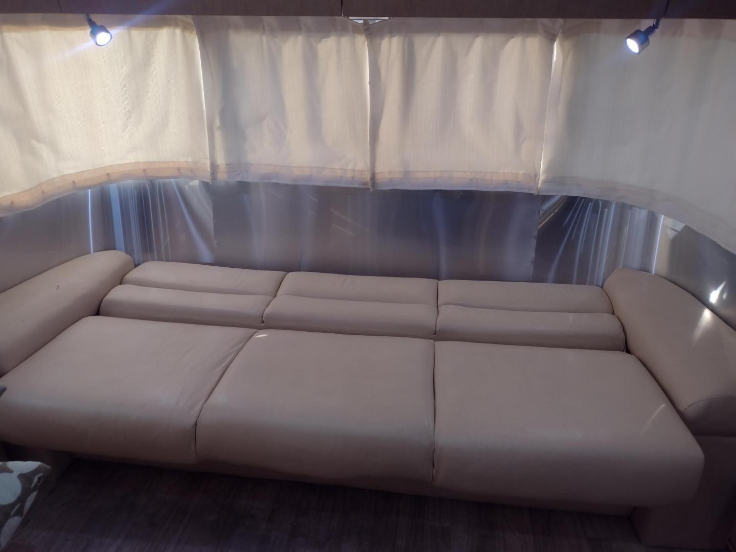 2014 Silver /TAN Airstream FLYING CLOUD 30 30 (1STJ9YP22EJ) , located at 17760 Hwy 62, Morris, OK, 74445, 35.609104, -95.877060 - HAVE YOU EVER WANTED TO BECOME PART OF THE AIRSTREAM FAMILY? WELL HERE IS YOUR CHANCE, CHECK OUT THIS 2014 AIRSTREAM FLYING CLOUD 30 31FT OVERALL WITH A 21FT MANUAL AWNING. ***REBUILT TITLE DUE TO HAIL DAMAGE*** IN THE LIVING AND KITCHEN AREA IS A LEATHER SOFA THAT FOLDS DOWN FOR ADDITIONAL SLEEPING - Photo#19