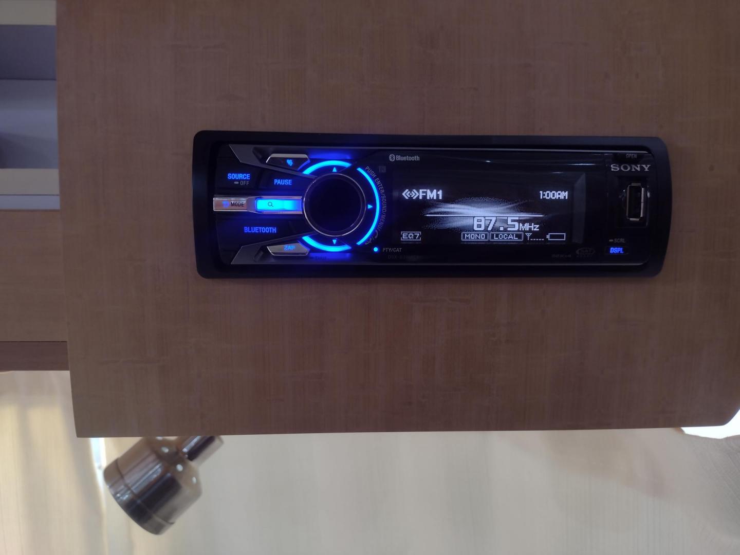 2014 Silver /TAN Airstream FLYING CLOUD 30 30 (1STJ9YP22EJ) , located at 17760 Hwy 62, Morris, OK, 74445, 35.609104, -95.877060 - HAVE YOU EVER WANTED TO BECOME PART OF THE AIRSTREAM FAMILY? WELL HERE IS YOUR CHANCE, CHECK OUT THIS 2014 AIRSTREAM FLYING CLOUD 30 31FT OVERALL WITH A 21FT MANUAL AWNING. ***REBUILT TITLE DUE TO HAIL DAMAGE*** IN THE LIVING AND KITCHEN AREA IS A LEATHER SOFA THAT FOLDS DOWN FOR ADDITIONAL SLEEPING - Photo#22