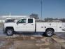 2015 White /Gray Chevrolet Silverado 2500HD (1GC2KUEG7FZ) with an 6.0L V8 OHV 16V FFV engine, 6-Speed Automatic transmission, located at 17760 Hwy 62, Morris, OK, 74445, (918) 733-4887, 35.609104, -95.877060 - 2015 CHEVY SILVERADO 2500 HD 4WD BI-FUEL SYSTEM THAT RUNS ON CNG OR GASOLINE WITH 6.0L V8 ENIGINE. ***CLEAN TITLE*** IT FEATURES POWER LOCKS, POWER WINDOWS, MANUAL SEATS, CLOTH INTERIOR, CRUSIE CONTROL, TRACTION CONTROL, TRAILER BRAKES, BACKUP CAMERA, AM/FM RADIO, NO BACK SEAT HAS OPEN TOOL BOX, - Photo#7