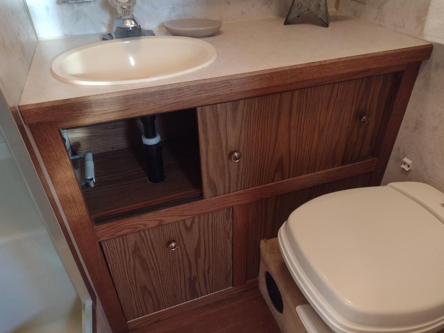 1995 Silver Airstream CLASSIC EXCELLA 25A EXCELLA 25A (1STGEAJ27SJ) , located at 17760 Hwy 62, Morris, OK, 74445, 35.609104, -95.877060 - HAVE YOU EVER WANTED TO BECOME PART OF THE AIRSTREAM FAMILY? WELL HERE IS YOUR CHANCE, CHECK OUT THIS 1995 AIRSTREAM CLASSIC EXCELLA 25A 25.5FT OVERALL WITH 16FT MANUAL AWNING. IN THE LIVING AND KITCHEN AREA IS A SOFA THAT FOLDS DOWN FOR ADDITIONAL SLEEPING, STORAGE UNDER THE SOFA, OVERHEAD CABINETS - Photo#42