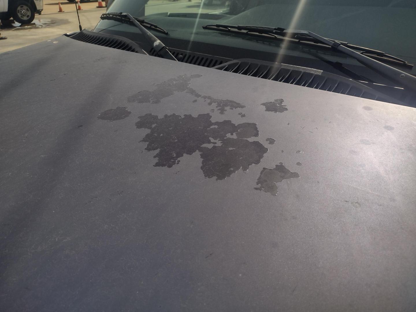 2001 BLUE /GRAY Chevrolet Suburban 1500 2WD (1GNEC16T11J) with an 5.3L V8 16V OHV engine, 4-Speed Automatic Overdrive transmission, located at 17760 Hwy 62, Morris, OK, 74445, (918) 733-4887, 35.609104, -95.877060 - 2001 CHEVY SUBURBAN 1500 2WD WITH THE 5.3L V8 ENGINE. IT FEATURES CLOTH INTERIOR, MANUAL SEATS, POWER LOCKS, POWER WINDOWS, POWER MIRRORS, AM/FM RADIO, CD PLAYER, 2ND ROW SEATING, REAR CLIMATE CONTROL, CRUISE CONTROL, AND TRAILER HITCH. FIRESTONE LT245/75R16 AND HAS 82,891 MILES. HAS CLEAN TITLE. WE - Photo#23