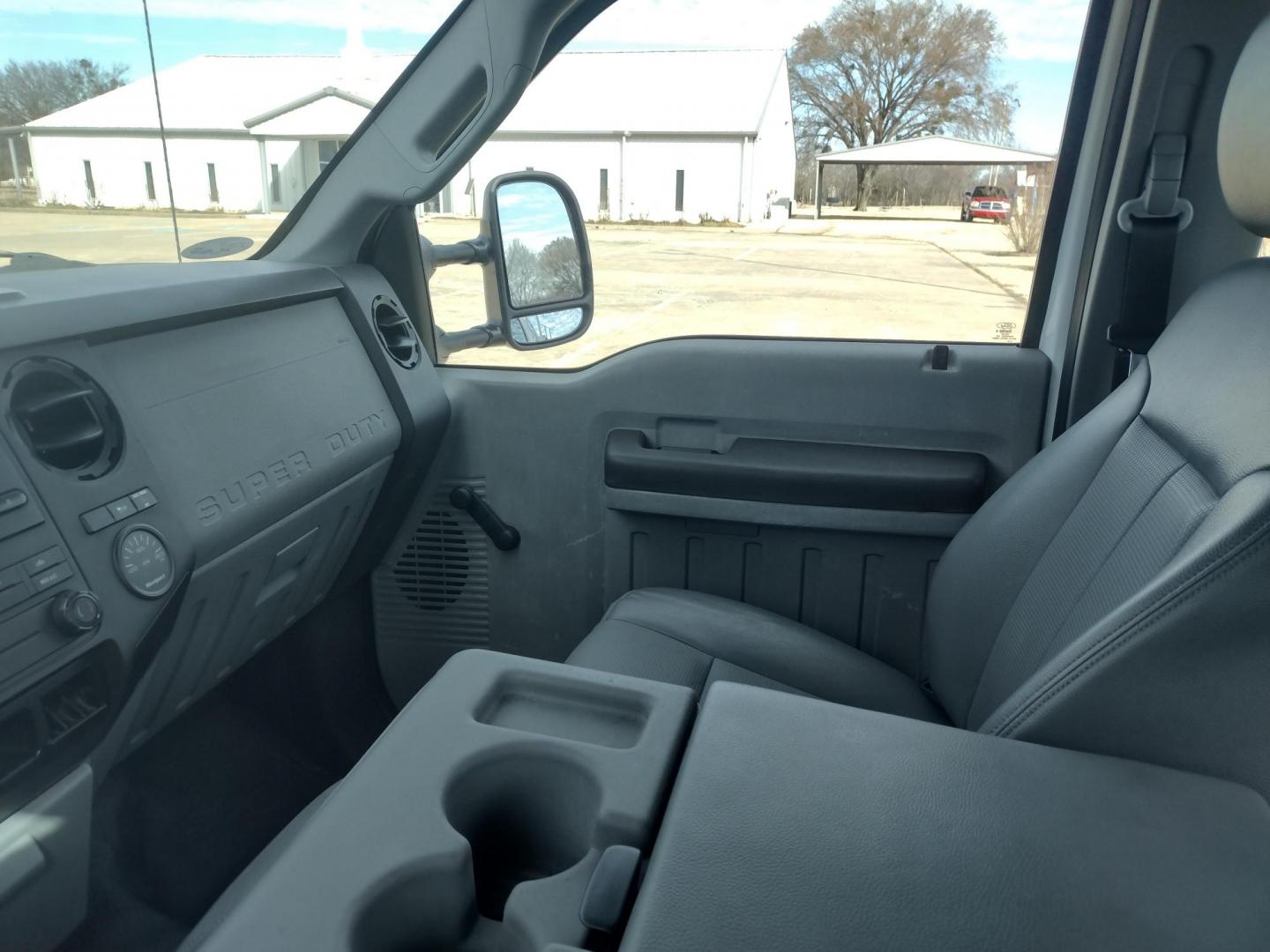 2014 White /Gray Ford F-250 SD (1FT7X2A65EE) with an 6.2L V8 OHV 16V engine, 6-Speed Automatic transmission, located at 17760 Hwy 62, Morris, OK, 74445, (918) 733-4887, 35.609104, -95.877060 - 2014 FORD F250 2WD SUPER DUTY ***CLEAN TITLE*** IS A BI-FUEL SYSTEM THAT RUNS ON CNG (COMPRESSED NATURAL GAS) OR GASOLINE. THIS TRUCK HAS A 6.2L V8 ENGINE, FEATURES LEATHER MANUAL SEAT, MANUAL WINDOWS, MANUAL LOCKS, MANUAL MIRRORS, AM FM RADIO, CRUISE CONTROL, TRACTION CONTROL, TRAILER HITCH, AND S - Photo#12