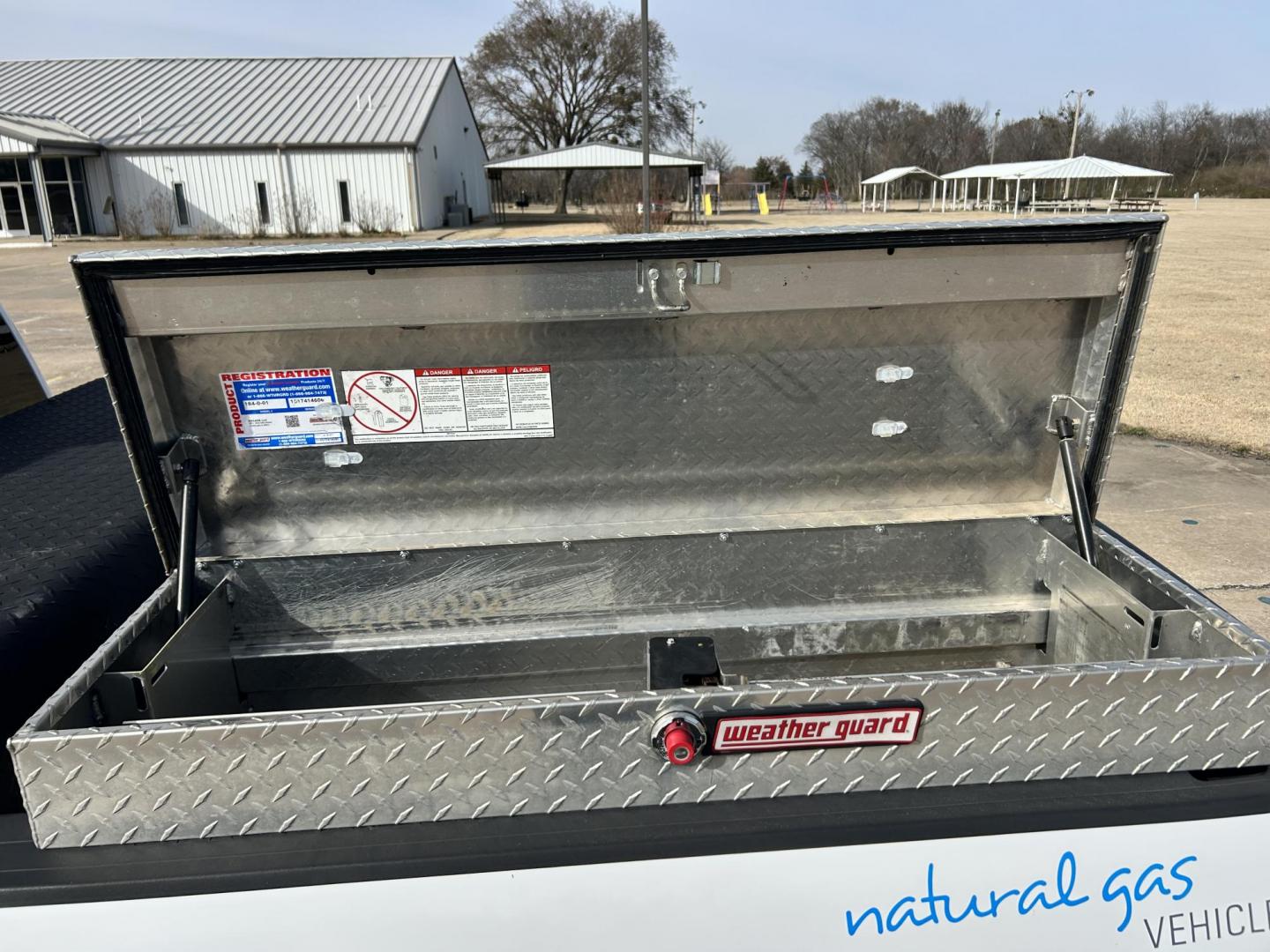 2015 White /Gray Chevrolet Silverado 1500 (1GCRCPECXFZ) with an 5.3L V8 OHV 16V engine, 6-Speed Automatic transmission, located at 17760 Hwy 62, Morris, OK, 74445, (918) 733-4887, 35.609104, -95.877060 - 2015 CHEVY SILVERADO 1500 2WD BI-FUEL SYSTEM RUNS ON CNG OR GASOLINE WITH THE 5.3L V8 ENGINE. IT FEATURES MANUAL SEATS, CLOTH INTERIOR, POWER LOCKS, POWER WINDOWS, AM/FM RADIO, BACKUP CAMERA, CRUSIE CONTROL, TRACTION CONTROL, SAFETY LIGHT, AND WEATHER GUARD TOOL BOXES. ONLY 157,343 MILES WITH FIREST - Photo#19