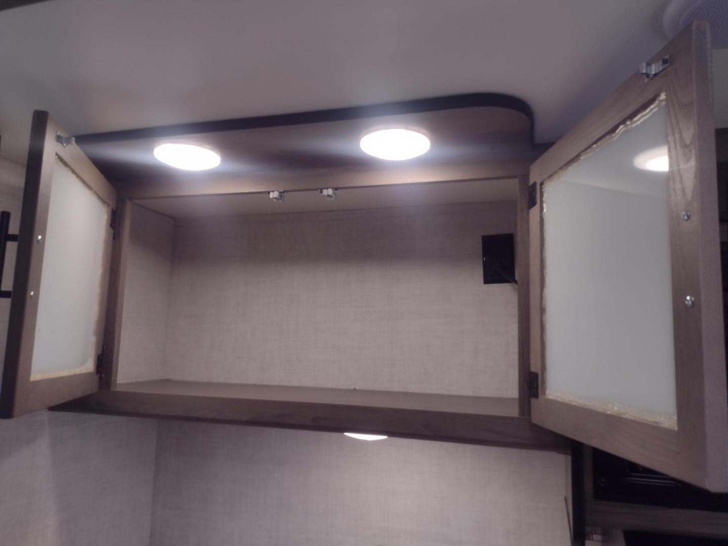 2021 Silver /Gray Gulf Stream Coach, Inc CONQUEST 275FBG 275FBG (1NL1G3020M1) , located at 17760 Hwy 62, Morris, OK, 74445, 35.609104, -95.877060 - CAMPING SEASON IS JUST AROUND THE CORNER COME CHECK OUT THIS 2021 GULF STREAM CONQUEST 275FBG 30FT OVERALL!!! ***APPEARS TO BE IN UNUSED CONDITION*** ***CLEAN TITLE*** IN THE FRONT IS A QUEEN SIZE BED WITH STORAGE UNDER BED, OVERHEAD CABINETS, AND 2 WARDROBE CLOSETS. IN THE LIVING AND KITCHEN AREA - Photo#19