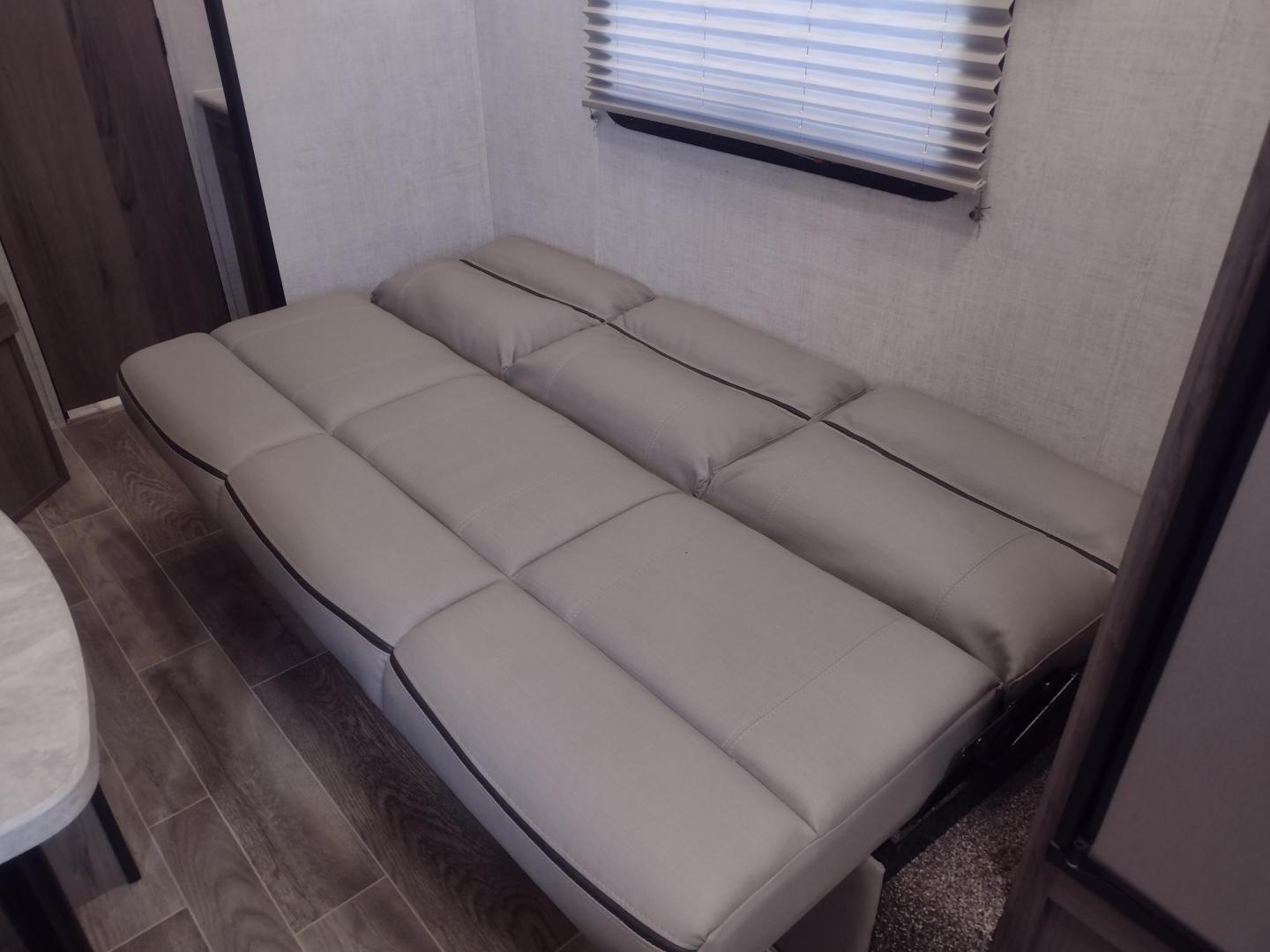 2021 Silver /Gray Gulf Stream Coach, Inc CONQUEST 275FBG 275FBG (1NL1G3020M1) , located at 17760 Hwy 62, Morris, OK, 74445, 35.609104, -95.877060 - CAMPING SEASON IS JUST AROUND THE CORNER COME CHECK OUT THIS 2021 GULF STREAM CONQUEST 275FBG 30FT OVERALL!!! ***APPEARS TO BE IN UNUSED CONDITION*** ***CLEAN TITLE*** IN THE FRONT IS A QUEEN SIZE BED WITH STORAGE UNDER BED, OVERHEAD CABINETS, AND 2 WARDROBE CLOSETS. IN THE LIVING AND KITCHEN AREA - Photo#24