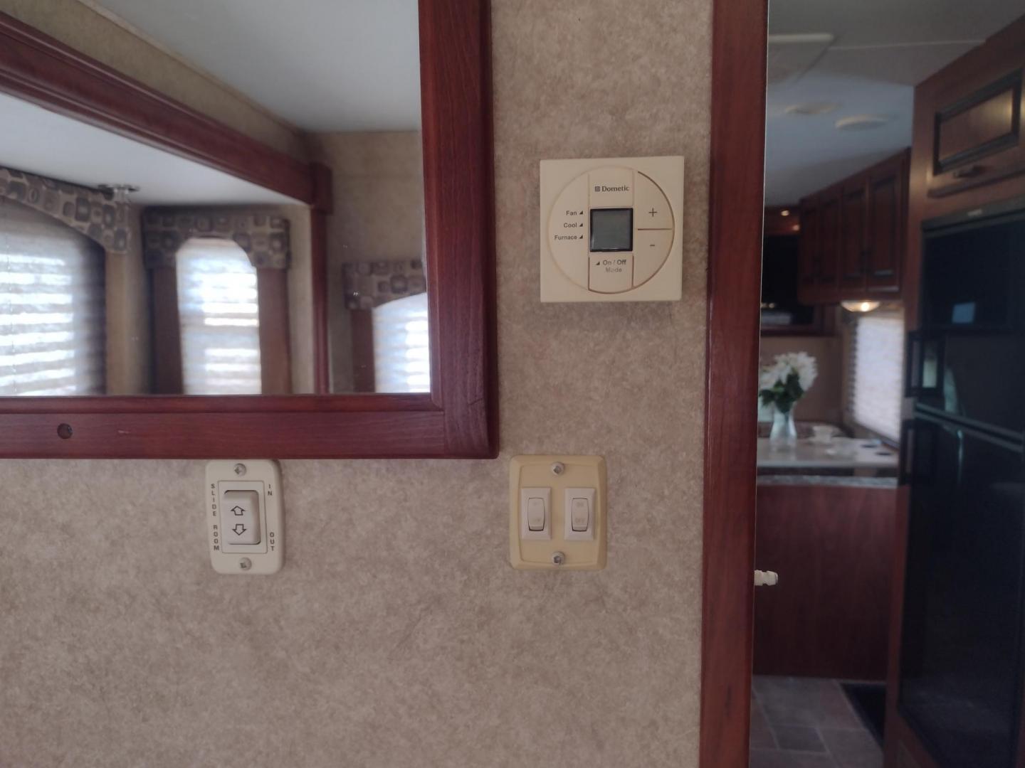 2012 White /BROWN Ford Econoline E450 (1FDXE4FS5BD) with an 6.8L V10 SOHC 20V engine, located at 17760 Hwy 62, Morris, OK, 74445, 35.609104, -95.877060 - SPRING TIME IS HERE WHAT BETTER WAY TO START YOUR TRAVELS IN THIS 2012 FORD E450 2WD FOREST RIVER SUNSEEKER 2860DS CLASS C MOTORHOME 30FT OVERALL. IT FEATURES THE TRITON 6.8L V10 ENGINE, KEYLESS ENTRY, CLOTH MANUAL SEATS, POWER WINDOWS, POWER LOCKS, POWER MIRRORS, CRUISE CONTROL, TOW HAUL MODE, BACK - Photo#57