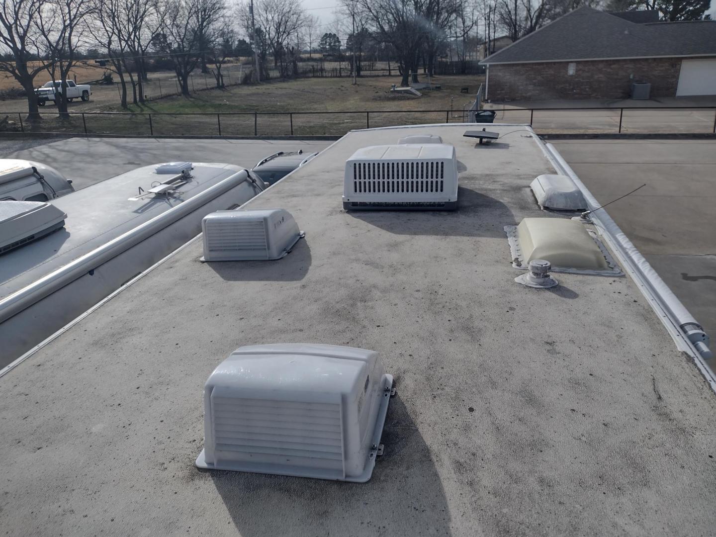 2012 White /BROWN Ford Econoline E450 (1FDXE4FS5BD) with an 6.8L V10 SOHC 20V engine, located at 17760 Hwy 62, Morris, OK, 74445, 35.609104, -95.877060 - SPRING TIME IS HERE WHAT BETTER WAY TO START YOUR TRAVELS IN THIS 2012 FORD E450 2WD FOREST RIVER SUNSEEKER 2860DS CLASS C MOTORHOME 30FT OVERALL. IT FEATURES THE TRITON 6.8L V10 ENGINE, KEYLESS ENTRY, CLOTH MANUAL SEATS, POWER WINDOWS, POWER LOCKS, POWER MIRRORS, CRUISE CONTROL, TOW HAUL MODE, BACK - Photo#75