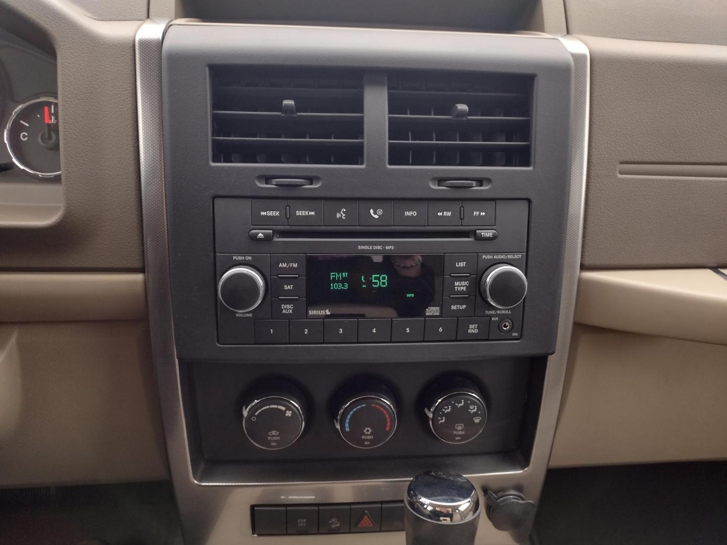 2009 Silver /TAN Jeep Liberty Sport 4WD (1J8GN28K99W) with an 3.7L V6 SOHC 12V engine, 4-Speed Automatic Overdrive transmission, located at 17760 Hwy 62, Morris, OK, 74445, (918) 733-4887, 35.609104, -95.877060 - Photo#14