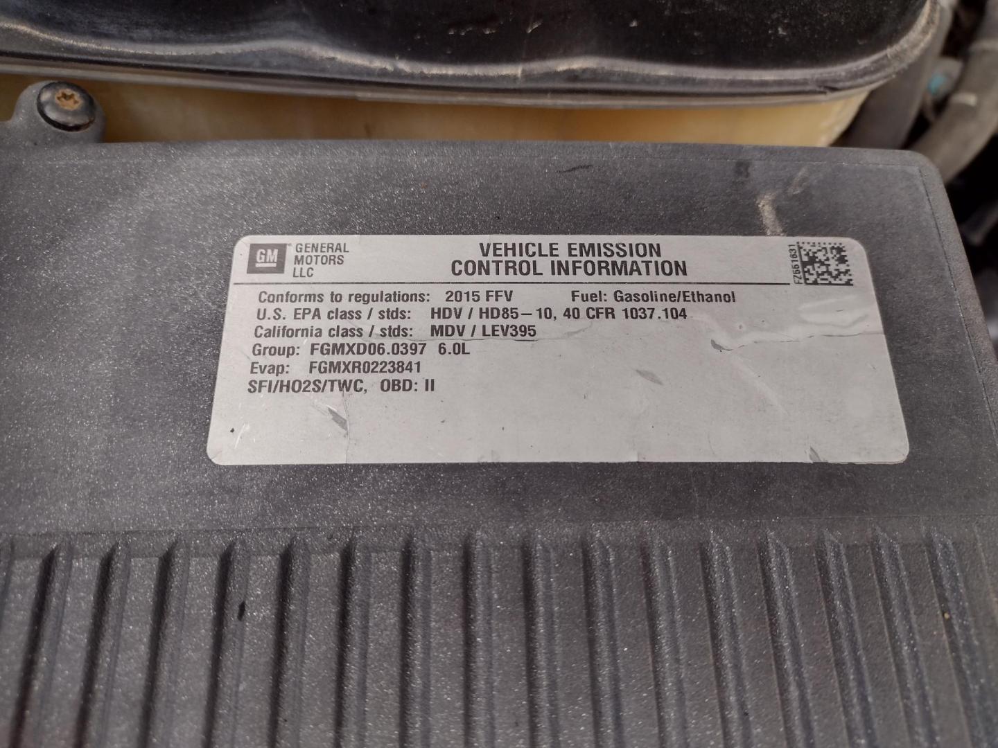 2015 White /GRAY Chevrolet Silverado 2500HD (1GC2CUEG2FZ) with an 6.0L V8 OHV 16V FFV engine, 6-Speed Automatic transmission, located at 17760 Hwy 62, Morris, OK, 74445, (918) 733-4887, 35.609104, -95.877060 - 2015 CHEVY SILVERADO 2500 HD 2WD BI-FUEL SYSTEM THAT RUNS ON CNG OR GASOLINE WITH 6.0L V8 ENIGINE. IT FEATURES POWER LOCKS, POWER WINDOWS, MANUAL SEATS, CLOTH INTERIOR, CRUSIE CONTROL, TRACTION CONTROL, TRAILER BRAKES, AM/FM RADIO, NO BACK SEAT HAS OPEN TOOL BOX, AND TOOL BED. ONLY 231,560 MILES WIT - Photo#29