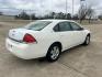 2006 White /GRAY Chevrolet Impala (2G1WB58K669) with an 3.5L V6 OHV 16V FFV engine, 4-Speed Automatic Overdrive transmission, located at 17760 Hwy 62, Morris, OK, 74445, (918) 733-4887, 35.609104, -95.877060 - 2006 CHEVY IMPALA WITH 3.6L V6 ENGINE. ***REBUILT TITLE*** IT FEATURES KEYLESS ENTRY, CLOTH INTERIOR, POWER SEATS, POWER LOCKS, POWER WINDOWS, POWER MIRRORS, AM/FM RADIO, CD PLAYER, AUXILILARY PORT, CRUISE CONTROL, AND TRACTION CONTROL. ****ONLY 20,248 MILES AND NEW FIRESTONE 225/60R16 TIRES.**** - Photo#4