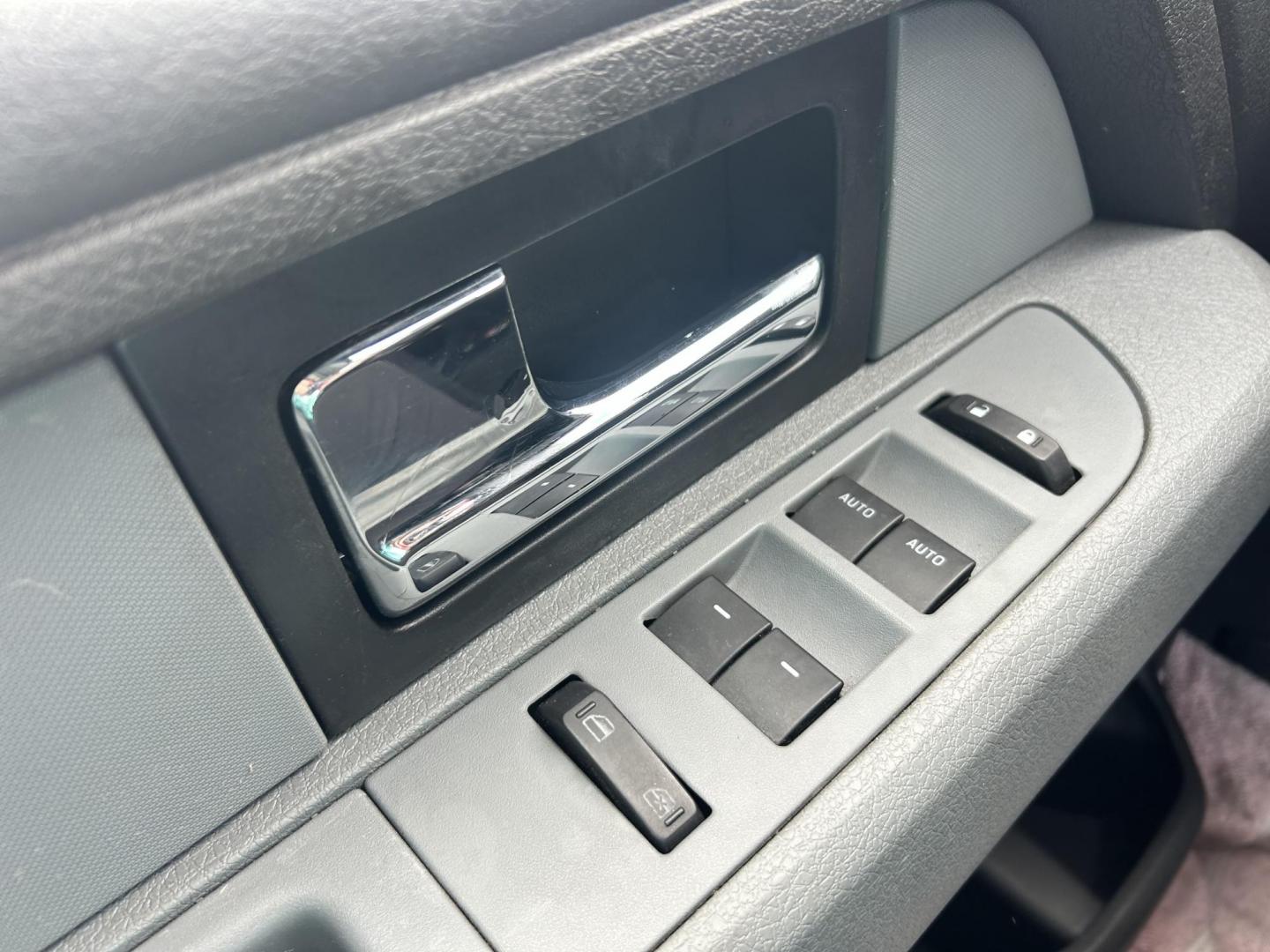 2014 White /Gray Ford F-150 XL (1FTEX1EM8EK) with an 3.7L V6 DOHC 24V engine, 6-Speed Automatic transmission, located at 17760 Hwy 62, Morris, OK, 74445, (918) 733-4887, 35.609104, -95.877060 - 2014 FORD F-150 4WD HAS A 3.7L V6 ENGINGE BI-FUEL SYSTEM RUNS ON CNG (COMPRESSED NATURAL GAS) OR GASOLINE. IT FEATURES CLOTH INTERIOR, MANUAL SEATS, POWER WINDOWS, POWER LOCKS, POWER MIRRORS, AM/FM STEREO, SIRIUS RADIO, CD PLAYER, AUXILLIARY PORT, CRUISE CONTROL, TRACTION CONTROL, BACKUP CAMERA, MUL - Photo#9