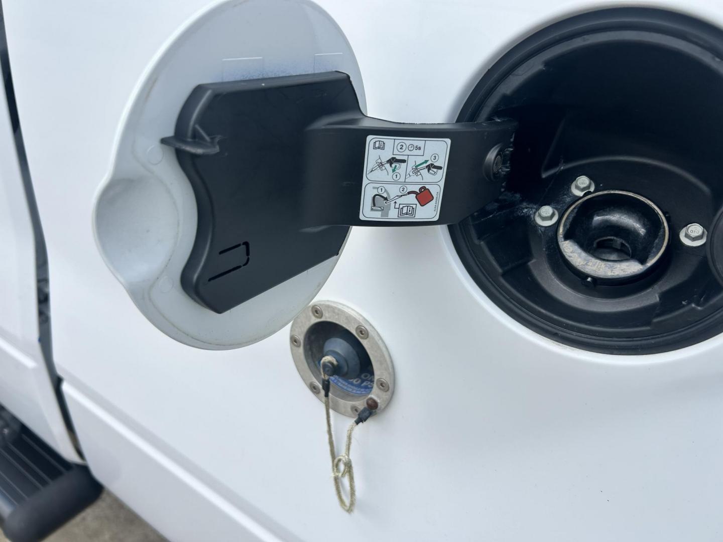 2014 White /Gray Ford F-150 XL (1FTEX1EM8EK) with an 3.7L V6 DOHC 24V engine, 6-Speed Automatic transmission, located at 17760 Hwy 62, Morris, OK, 74445, (918) 733-4887, 35.609104, -95.877060 - 2014 FORD F-150 4WD HAS A 3.7L V6 ENGINGE BI-FUEL SYSTEM RUNS ON CNG (COMPRESSED NATURAL GAS) OR GASOLINE. IT FEATURES CLOTH INTERIOR, MANUAL SEATS, POWER WINDOWS, POWER LOCKS, POWER MIRRORS, AM/FM STEREO, SIRIUS RADIO, CD PLAYER, AUXILLIARY PORT, CRUISE CONTROL, TRACTION CONTROL, BACKUP CAMERA, MUL - Photo#23