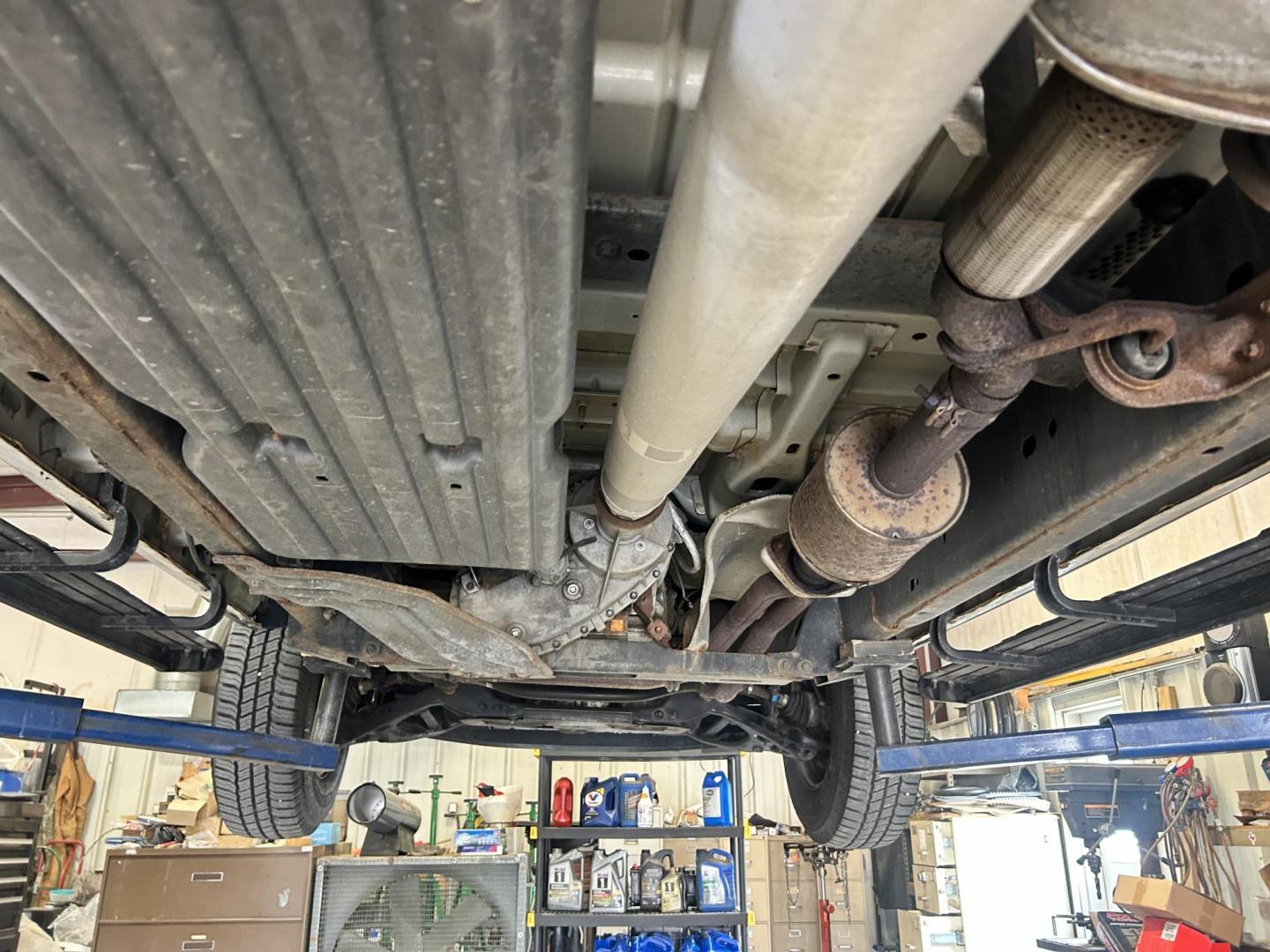 2014 White /Gray Ford F-150 XL (1FTEX1EM8EK) with an 3.7L V6 DOHC 24V engine, 6-Speed Automatic transmission, located at 17760 Hwy 62, Morris, OK, 74445, (918) 733-4887, 35.609104, -95.877060 - 2014 FORD F-150 4WD HAS A 3.7L V6 ENGINGE BI-FUEL SYSTEM RUNS ON CNG (COMPRESSED NATURAL GAS) OR GASOLINE. IT FEATURES CLOTH INTERIOR, MANUAL SEATS, POWER WINDOWS, POWER LOCKS, POWER MIRRORS, AM/FM STEREO, SIRIUS RADIO, CD PLAYER, AUXILLIARY PORT, CRUISE CONTROL, TRACTION CONTROL, BACKUP CAMERA, MUL - Photo#38