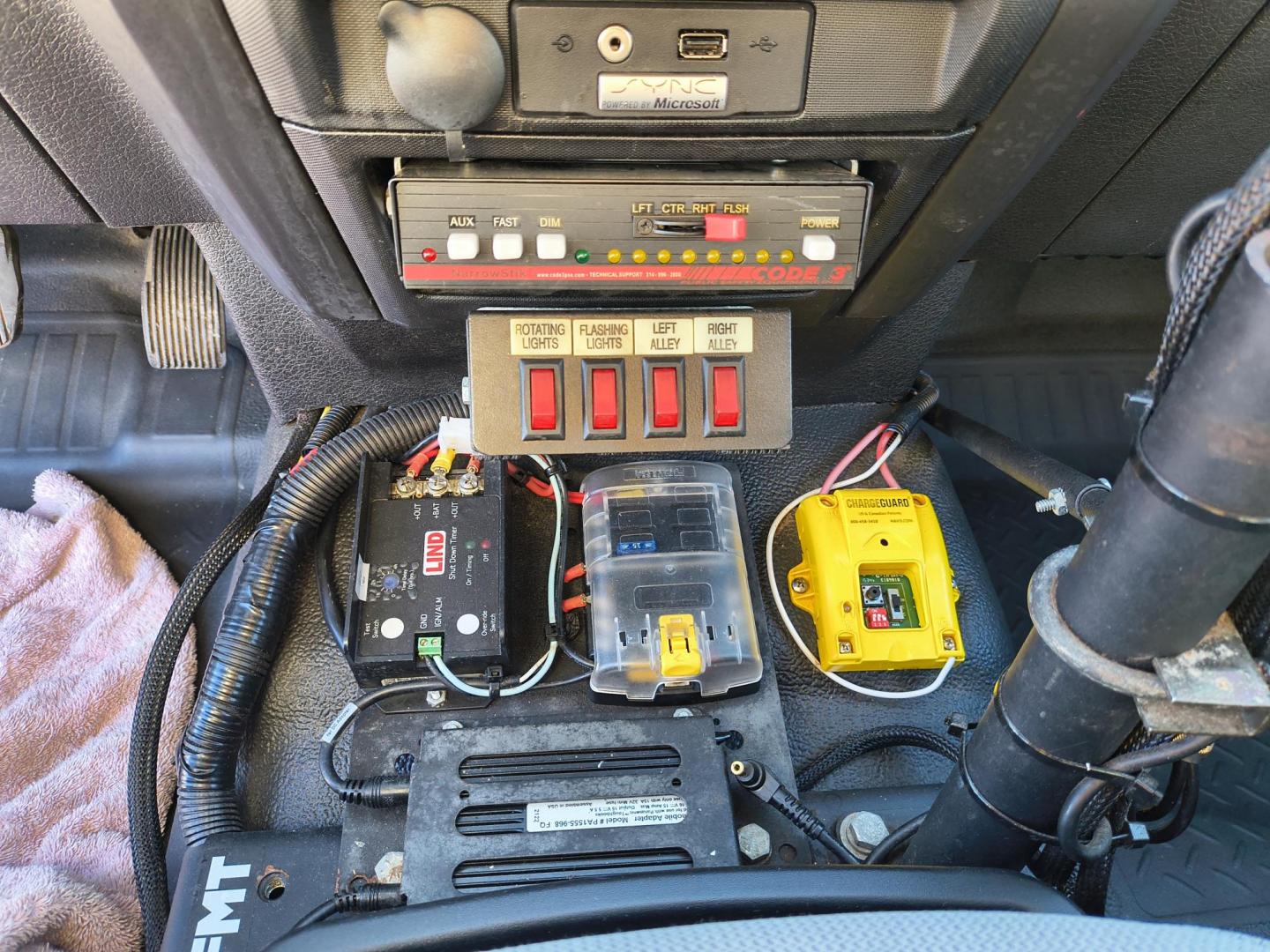 2014 White /Gray Ford F-150 XL (1FTEX1EM8EK) with an 3.7L V6 DOHC 24V engine, 6-Speed Automatic transmission, located at 17760 Hwy 62, Morris, OK, 74445, (918) 733-4887, 35.609104, -95.877060 - 2014 FORD F-150 4WD HAS A 3.7L V6 ENGINGE BI-FUEL SYSTEM RUNS ON CNG (COMPRESSED NATURAL GAS) OR GASOLINE. IT FEATURES CLOTH INTERIOR, MANUAL SEATS, POWER WINDOWS, POWER LOCKS, POWER MIRRORS, AM/FM STEREO, SIRIUS RADIO, CD PLAYER, AUXILLIARY PORT, CRUISE CONTROL, TRACTION CONTROL, BACKUP CAMERA, MUL - Photo#11