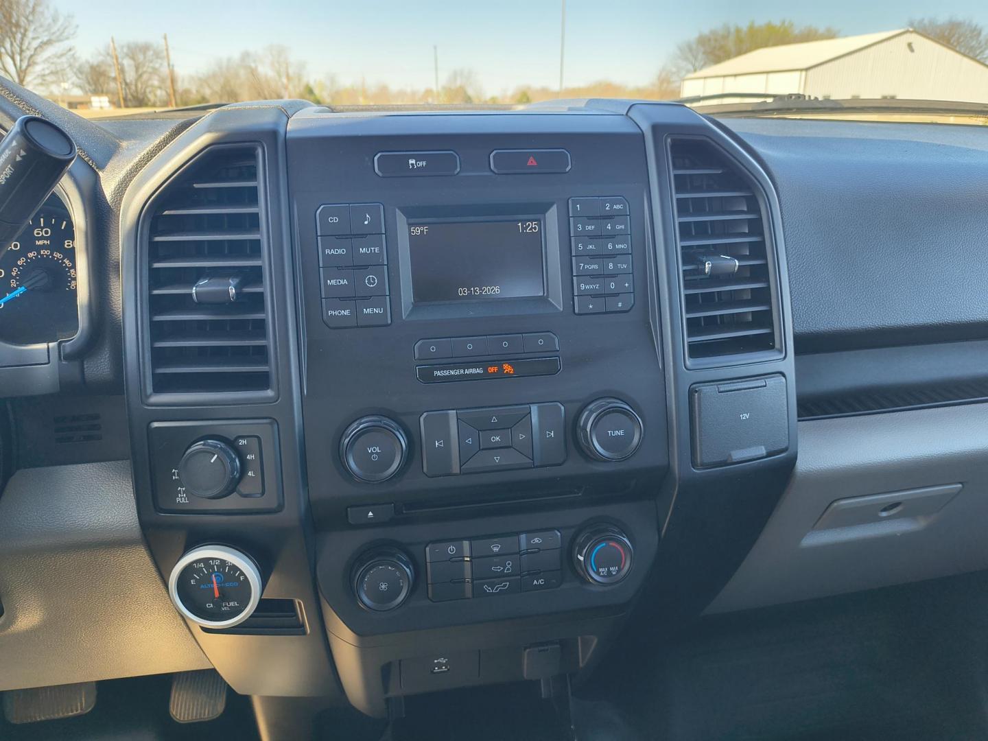 2016 White /GRAY Ford F-150 XL (1FTFX1EF1GK) with an 5.0L V8 engine, 6A transmission, located at 17760 Hwy 62, Morris, OK, 74445, (918) 733-4887, 35.609104, -95.877060 - 2016 FORD F-150 4WD HAS THE 5.0L V8 ENGINE BI-FUEL SYSTEM RUNS ON CNG OR GASOLINE. IT FEATURES KEYLESS REMOTE ENTRY, MANUAL LEATHER SEATS, POWER LOCKS, POWER WINDOWS, POWER MIRROR, AM/FM STEREO, CD PLAYER, USB PORT, CRUISE CONTROL, TRACTION CONTROL, MULTI-FUNCTIONING STEERING WHEEL CONTROLS, TRAIL - Photo#15