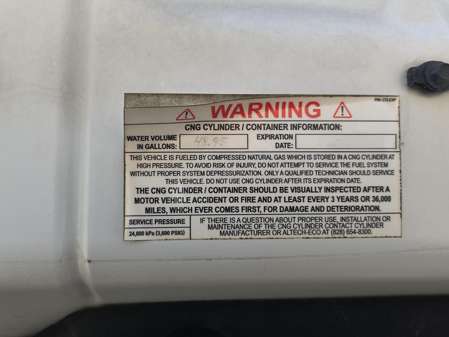 2016 White /GRAY Ford F-150 XL (1FTFX1EF1GK) with an 5.0L V8 engine, 6A transmission, located at 17760 Hwy 62, Morris, OK, 74445, (918) 733-4887, 35.609104, -95.877060 - 2016 FORD F-150 4WD HAS THE 5.0L V8 ENGINE BI-FUEL SYSTEM RUNS ON CNG OR GASOLINE. IT FEATURES KEYLESS REMOTE ENTRY, MANUAL LEATHER SEATS, POWER LOCKS, POWER WINDOWS, POWER MIRROR, AM/FM STEREO, CD PLAYER, USB PORT, CRUISE CONTROL, TRACTION CONTROL, MULTI-FUNCTIONING STEERING WHEEL CONTROLS, TRAIL - Photo#28