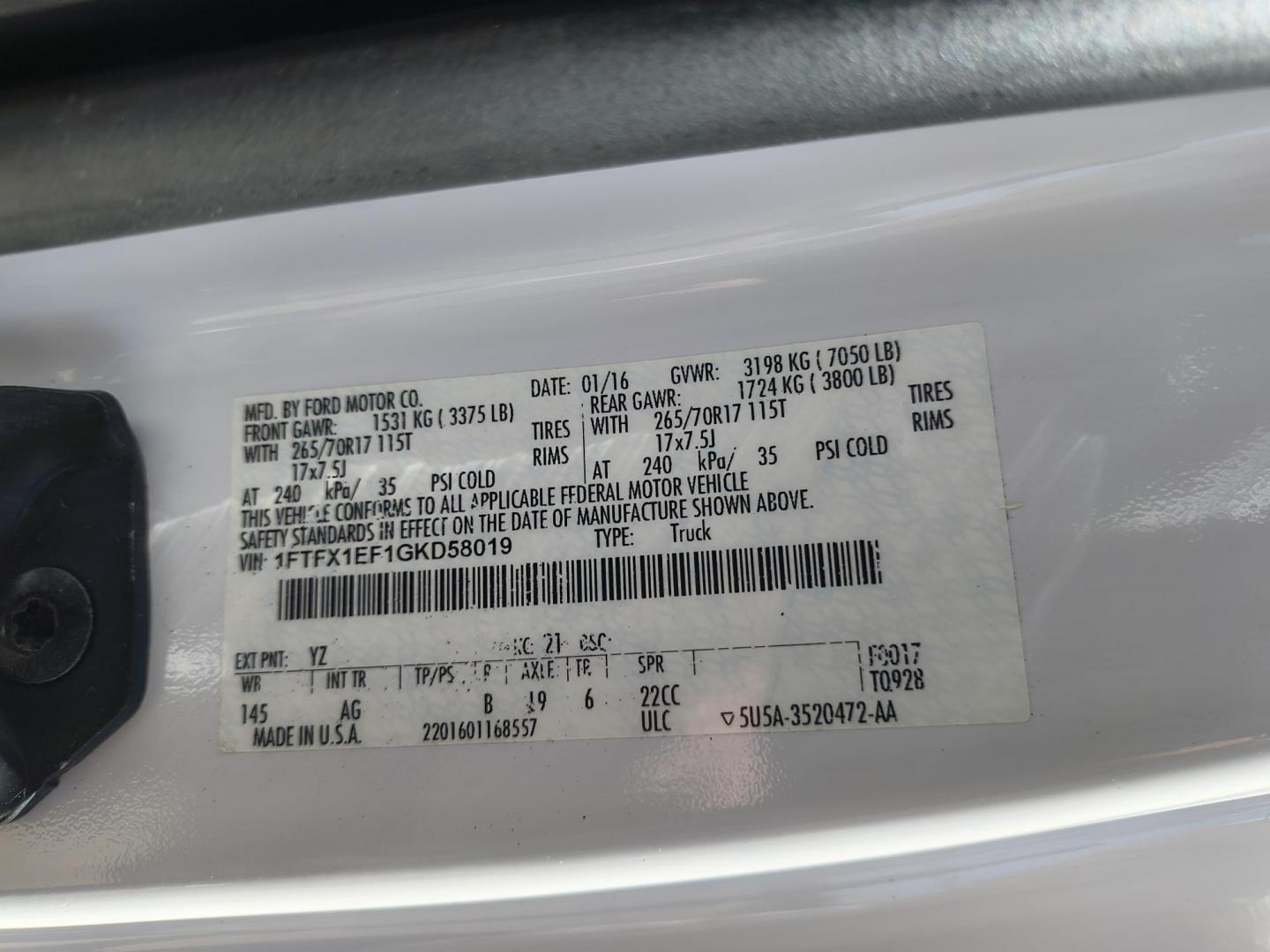 2016 White /GRAY Ford F-150 XL (1FTFX1EF1GK) with an 5.0L V8 engine, 6A transmission, located at 17760 Hwy 62, Morris, OK, 74445, (918) 733-4887, 35.609104, -95.877060 - 2016 FORD F-150 4WD HAS THE 5.0L V8 ENGINE BI-FUEL SYSTEM RUNS ON CNG OR GASOLINE. IT FEATURES KEYLESS REMOTE ENTRY, MANUAL LEATHER SEATS, POWER LOCKS, POWER WINDOWS, POWER MIRROR, AM/FM STEREO, CD PLAYER, USB PORT, CRUISE CONTROL, TRACTION CONTROL, MULTI-FUNCTIONING STEERING WHEEL CONTROLS, TRAIL - Photo#30