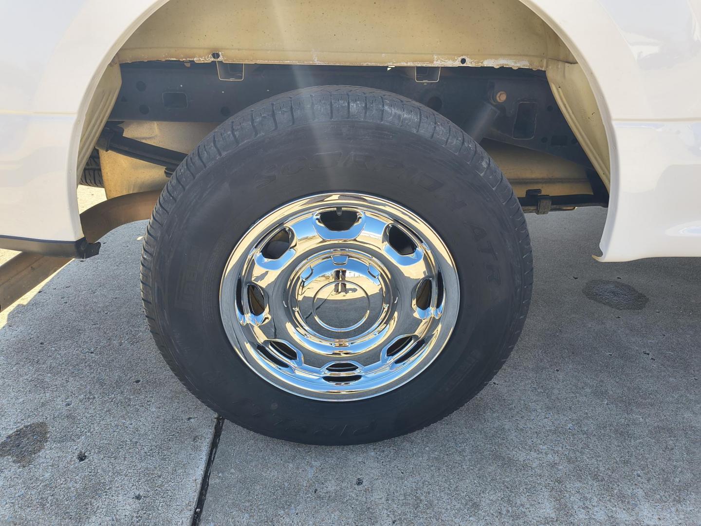 2016 White /GRAY Ford F-150 XL (1FTFX1EF1GK) with an 5.0L V8 engine, 6A transmission, located at 17760 Hwy 62, Morris, OK, 74445, (918) 733-4887, 35.609104, -95.877060 - 2016 FORD F-150 4WD HAS THE 5.0L V8 ENGINE BI-FUEL SYSTEM RUNS ON CNG OR GASOLINE. IT FEATURES KEYLESS REMOTE ENTRY, MANUAL LEATHER SEATS, POWER LOCKS, POWER WINDOWS, POWER MIRROR, AM/FM STEREO, CD PLAYER, USB PORT, CRUISE CONTROL, TRACTION CONTROL, MULTI-FUNCTIONING STEERING WHEEL CONTROLS, TRAIL - Photo#33