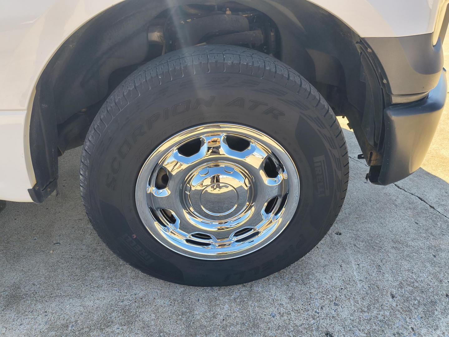 2016 White /GRAY Ford F-150 XL (1FTFX1EF1GK) with an 5.0L V8 engine, 6A transmission, located at 17760 Hwy 62, Morris, OK, 74445, (918) 733-4887, 35.609104, -95.877060 - 2016 FORD F-150 4WD HAS THE 5.0L V8 ENGINE BI-FUEL SYSTEM RUNS ON CNG OR GASOLINE. IT FEATURES KEYLESS REMOTE ENTRY, MANUAL LEATHER SEATS, POWER LOCKS, POWER WINDOWS, POWER MIRROR, AM/FM STEREO, CD PLAYER, USB PORT, CRUISE CONTROL, TRACTION CONTROL, MULTI-FUNCTIONING STEERING WHEEL CONTROLS, TRAIL - Photo#34