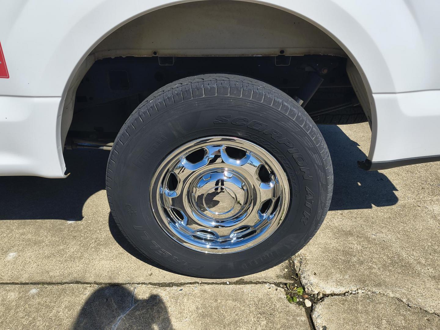 2016 White /GRAY Ford F-150 XL (1FTFX1EF1GK) with an 5.0L V8 engine, 6A transmission, located at 17760 Hwy 62, Morris, OK, 74445, (918) 733-4887, 35.609104, -95.877060 - 2016 FORD F-150 4WD HAS THE 5.0L V8 ENGINE BI-FUEL SYSTEM RUNS ON CNG OR GASOLINE. IT FEATURES KEYLESS REMOTE ENTRY, MANUAL LEATHER SEATS, POWER LOCKS, POWER WINDOWS, POWER MIRROR, AM/FM STEREO, CD PLAYER, USB PORT, CRUISE CONTROL, TRACTION CONTROL, MULTI-FUNCTIONING STEERING WHEEL CONTROLS, TRAIL - Photo#32