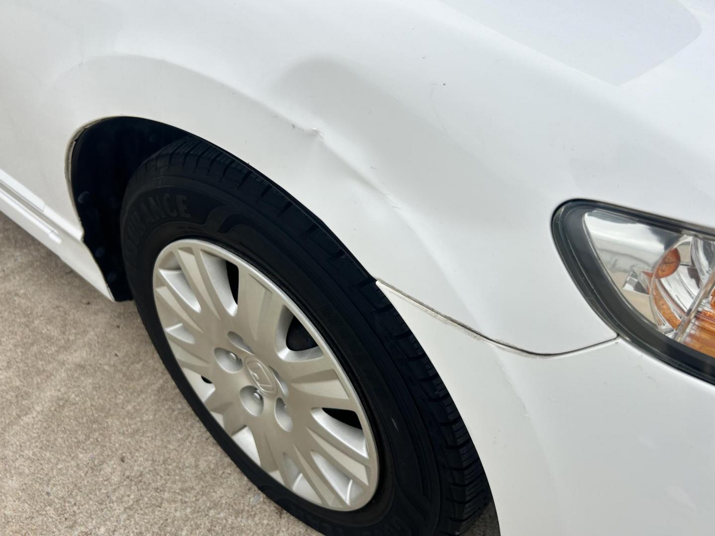 2009 White /Gray Honda Civic GX 5-Speed AT (1HGFA46539L) with an 1.8L L4 SOHC 16V CNG engine, 5-Speed Automatic transmission, located at 17760 Hwy 62, Morris, OK, 74445, (918) 733-4887, 35.609104, -95.877060 - 2009 HONDA CIVIC 1.8L FWD DEDICATED CNG (COMPRESSED NATURAL GAS) VEHICLE. FEATURES REMOTE KEYLESS ENTRY, POWER LOCKS, POWER WINDOWS, POWER MIRRORS, MANUEL SEATS, AM/FM RADIO, CD PLAYER, AUX, CRUISE CONTROL, TRACTION CONTROL, CLOTH SEATS, AND 195/65R15 TIRES. ONLY 24,358 MILES AND HAS A CLEAN TITLE. - Photo#23