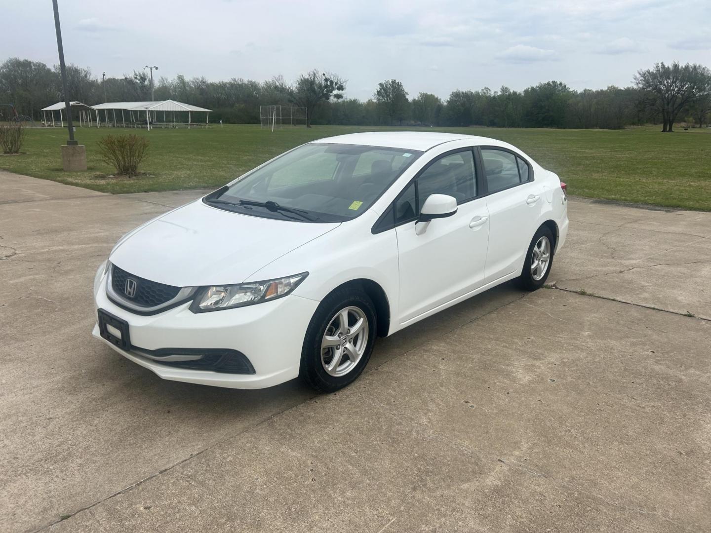 2013 White /Gray Honda Civic (19XFB5F53DE) with an 1.8L L4 SOHC 16V CNG engine, 5A transmission, located at 17760 Hwy 62, Morris, OK, 74445, (918) 733-4887, 35.609104, -95.877060 - 2013 HONDA CIVIC DEDICATED CNG (RUNS ONLY ON COMPRESSED NATURAL GAS) HAS A 1.8L 4 CYLINDER ENGINE AND IS 2WD. FEATURES MANUAL SEATS, POWER LOCKS, POWER MIRRORS, POWER WINDOWS. HAS AM/FM RADIO, CD PLAYER, AUX PORT, CRUISE CONTROL, MULTI-FUNCTION STEERING WHEEL CONTROL, AND TRACTION CONTROL. ONLY 53,4 - Photo#0