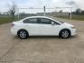 2013 White /Gray Honda Civic (19XFB5F53DE) with an 1.8L L4 SOHC 16V CNG engine, 5A transmission, located at 17760 Hwy 62, Morris, OK, 74445, (918) 733-4887, 35.609104, -95.877060 - 2013 HONDA CIVIC DEDICATED CNG (RUNS ONLY ON COMPRESSED NATURAL GAS) HAS A 1.8L 4 CYLINDER ENGINE AND IS 2WD. FEATURES MANUAL SEATS, POWER LOCKS, POWER MIRRORS, POWER WINDOWS. HAS AM/FM RADIO, CD PLAYER, AUX PORT, CRUISE CONTROL, MULTI-FUNCTION STEERING WHEEL CONTROL, AND TRACTION CONTROL. ONLY 53,4 - Photo#3
