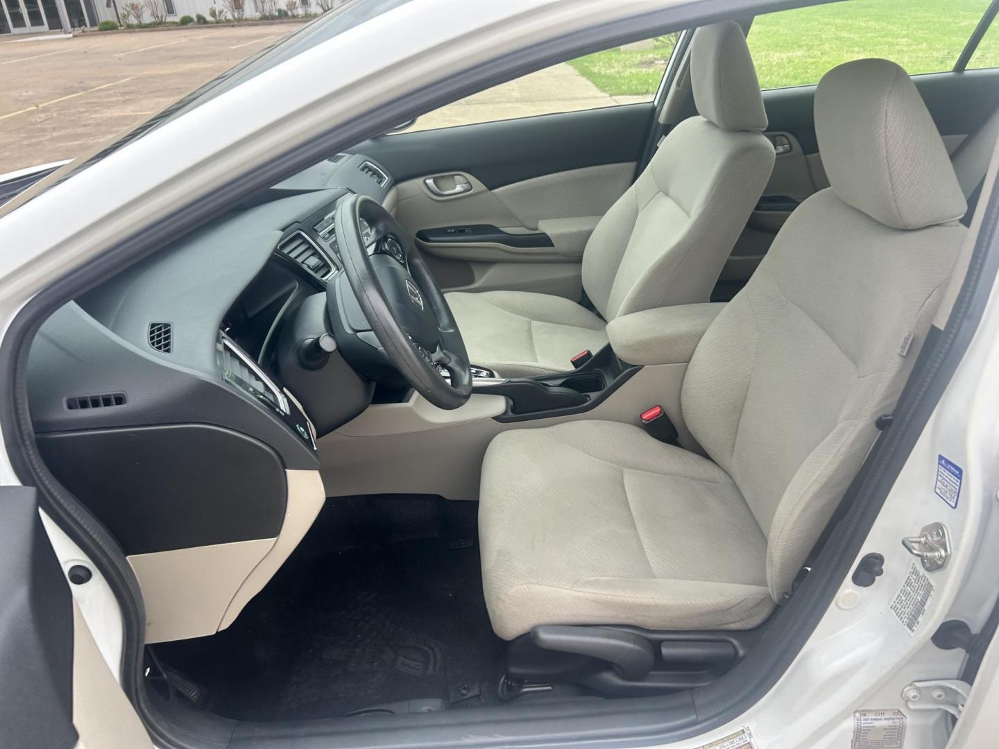 2013 White /Gray Honda Civic (19XFB5F5XDE) with an 1.8L L4 SOHC 16V CNG engine, 5A transmission, located at 17760 Hwy 62, Morris, OK, 74445, (918) 733-4887, 35.609104, -95.877060 - 2013 HONDA CIVIC DEDICATED CNG (RUNS ONLY ON COMPRESSED NATURAL GAS) HAS A 1.8L 4 CYLINDER ENGINE AND IS 2WD. FEATURES MANUAL SEATS, POWER LOCKS, POWER MIRRORS, POWER WINDOWS. HAS AM/FM RADIO, CD PLAYER, AUX PORT, CRUISE CONTROL, MULTI-FUNCTION STEERING WHEEL CONTROL, BACKUP CAMERA AND TRACTION CON - Photo#8