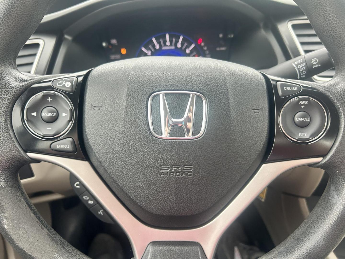 2013 White /Gray Honda Civic (19XFB5F5XDE) with an 1.8L L4 SOHC 16V CNG engine, 5A transmission, located at 17760 Hwy 62, Morris, OK, 74445, (918) 733-4887, 35.609104, -95.877060 - 2013 HONDA CIVIC DEDICATED CNG (RUNS ONLY ON COMPRESSED NATURAL GAS) HAS A 1.8L 4 CYLINDER ENGINE AND IS 2WD. FEATURES MANUAL SEATS, POWER LOCKS, POWER MIRRORS, POWER WINDOWS. HAS AM/FM RADIO, CD PLAYER, AUX PORT, CRUISE CONTROL, MULTI-FUNCTION STEERING WHEEL CONTROL, BACKUP CAMERA AND TRACTION CON - Photo#11