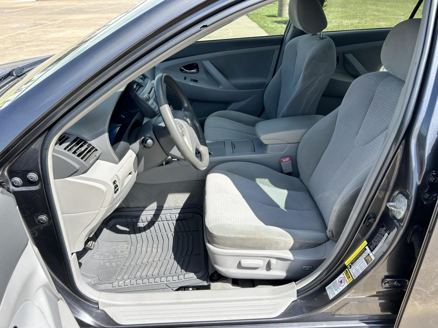 2011 Silver /GRAY Toyota Camry LE (4T4BF3EK2BR) with an 2.5L L4 DOHC 16V engine, 6-Speed Automatic transmission, located at 17760 Hwy 62, Morris, OK, 74445, (918) 733-4887, 35.609104, -95.877060 - 2011 TOYOTA CAMRY LE WITH 2.5L 4 CYLINDER ENGINE. THIS FEATURES KEYLESS ENTRY, CLOTH INTERIOR, POWER DRIVER SEAT, MANUAL PASSENGER SEAT, POWER WINDOWS, POWER LOCKS, AM/FM RADIO, CD PLAYER, AUXILIARY PORT, CRUISE CONTROL, AND TRACTION CONTROL. ONLY HAS 143,089 MILES AND BLACK HAWK 215/60R16 TIRES. - Photo#8