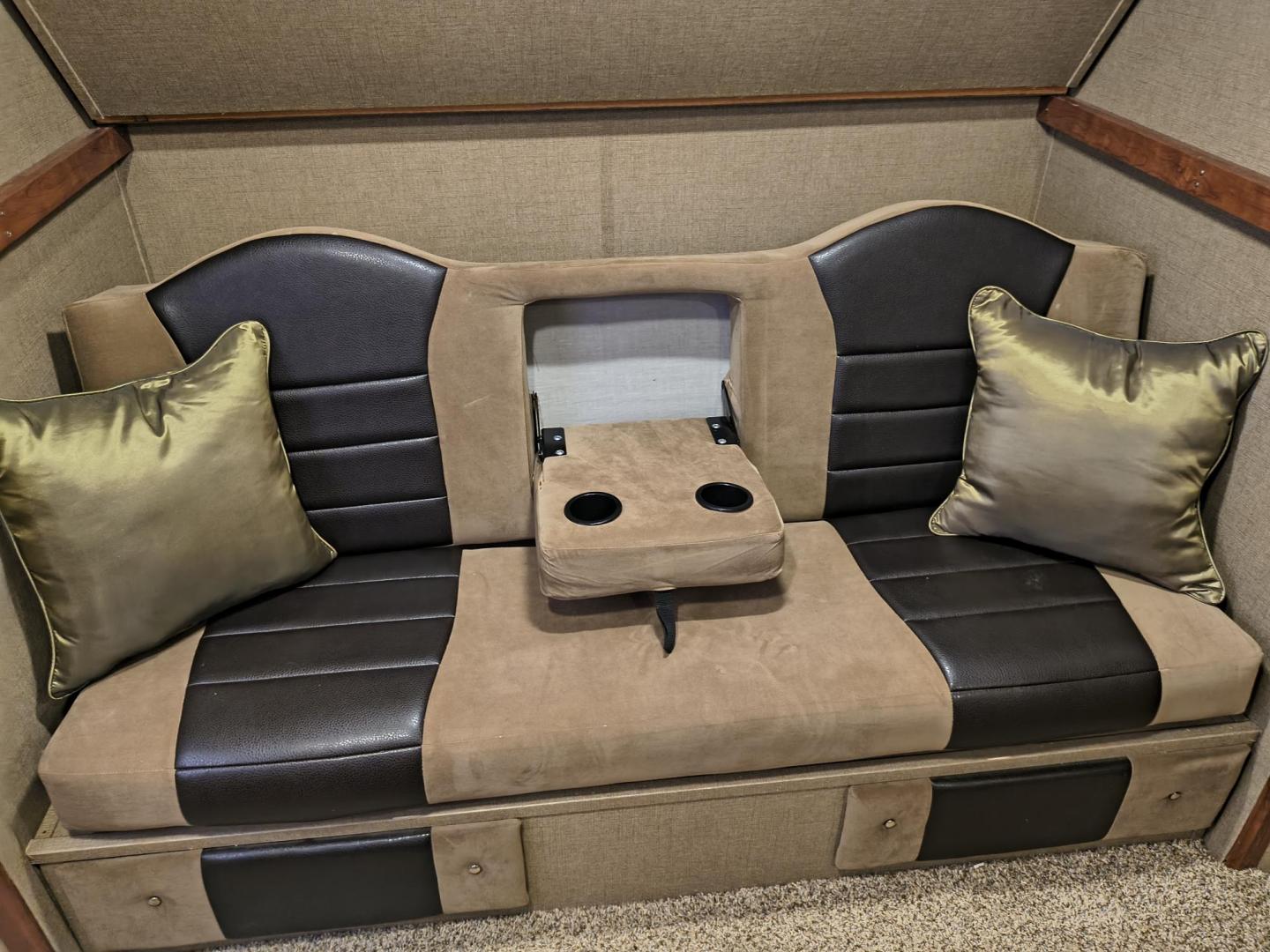 2015 White /BROWN Forest River PUMA 31BHSS 31BHSS (4X4TPUG23FP) , located at 17760 Hwy 62, Morris, OK, 74445, 35.609104, -95.877060 - CAMPING SEASON IS RIGHT AROUND THE CORNER SO CHECK OUT THIS 2015 FOREST RIVER PUMA 31BHSS 34.5FT OVERALL WITH 15FT POWER AWNING. IN THE FRONT IS THE MASTER BEDROOM WITH A QUEEN SIZE BED, STORAGE UNDER THE BED, TWO WARDROBE CLOSETS, AND OVERHEAD CABINETS. IN THE LIVING AND KITCHEN AREA THERE IS A ENT - Photo#36