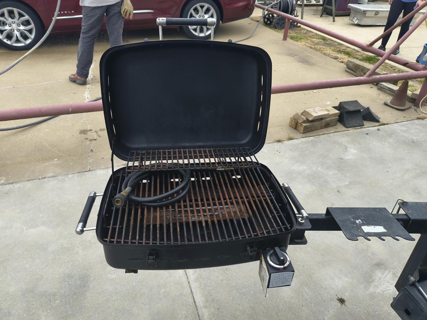 2015 White /BROWN Forest River PUMA 31BHSS 31BHSS (4X4TPUG23FP) , located at 17760 Hwy 62, Morris, OK, 74445, 35.609104, -95.877060 - CAMPING SEASON IS RIGHT AROUND THE CORNER SO CHECK OUT THIS 2015 FOREST RIVER PUMA 31BHSS 34.5FT OVERALL WITH 15FT POWER AWNING. IN THE FRONT IS THE MASTER BEDROOM WITH A QUEEN SIZE BED, STORAGE UNDER THE BED, TWO WARDROBE CLOSETS, AND OVERHEAD CABINETS. IN THE LIVING AND KITCHEN AREA THERE IS A ENT - Photo#51