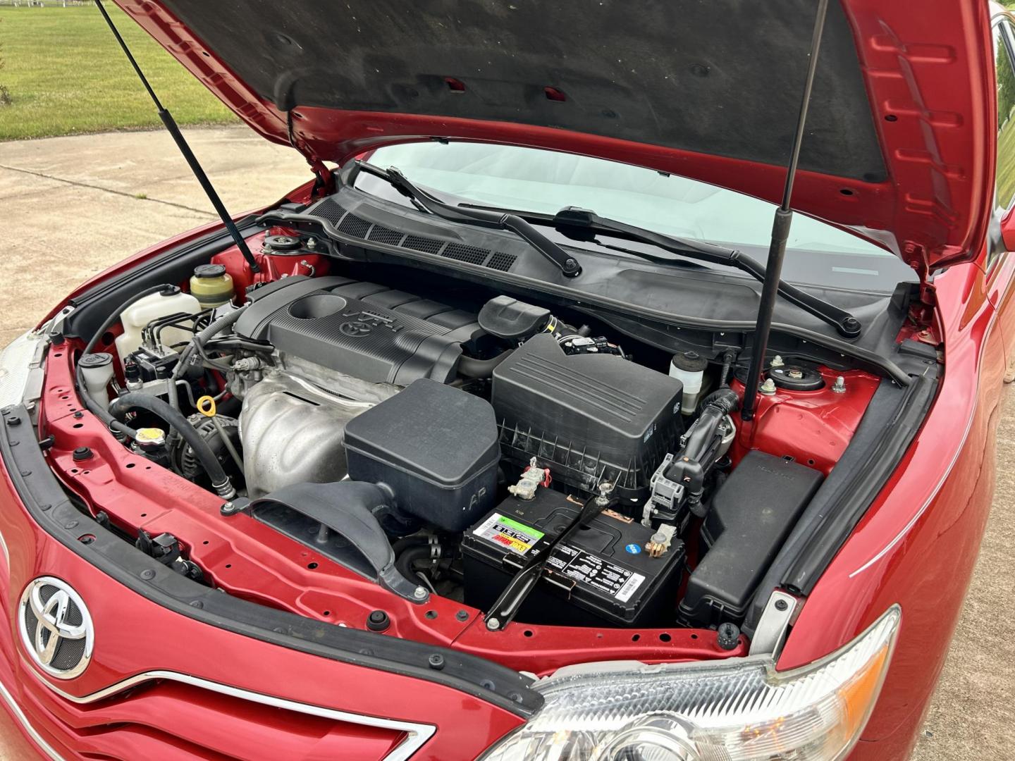 2011 RED /GRAY Toyota Camry LE (4T4BF3EK2BR) with an 2.5L L4 DOHC 16V engine, 6-Speed Automatic transmission, located at 17760 Hwy 62, Morris, OK, 74445, (918) 733-4887, 35.609104, -95.877060 - 2011 TOYOTA CAMRY LE WITH 2.5L 4 CYLINDER ENGINE. THIS FEATURES KEYLESS ENTRY, CLOTH INTERIOR, POWER DRIVER SEAT, MANUAL PASSENGER SEAT, POWER WINDOWS, POWER LOCKS, AM/FM RADIO, CD PLAYER, AUXILIARY PORT, CRUISE CONTROL, AND TRACTION CONTROL. ONLY HAS 91,152 MILES AND FIRETONE 215/65R16 TIRES. ** - Photo#15