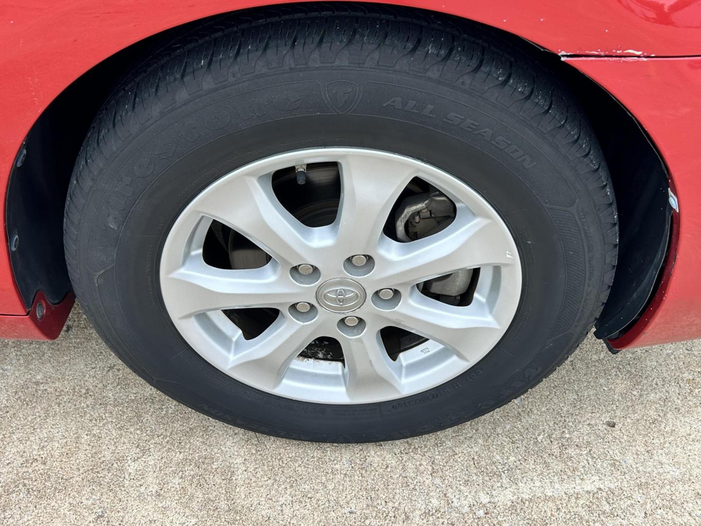 2011 RED /GRAY Toyota Camry LE (4T4BF3EK2BR) with an 2.5L L4 DOHC 16V engine, 6-Speed Automatic transmission, located at 17760 Hwy 62, Morris, OK, 74445, (918) 733-4887, 35.609104, -95.877060 - 2011 TOYOTA CAMRY LE WITH 2.5L 4 CYLINDER ENGINE. THIS FEATURES KEYLESS ENTRY, CLOTH INTERIOR, POWER DRIVER SEAT, MANUAL PASSENGER SEAT, POWER WINDOWS, POWER LOCKS, AM/FM RADIO, CD PLAYER, AUXILIARY PORT, CRUISE CONTROL, AND TRACTION CONTROL. ONLY HAS 91,152 MILES AND FIRETONE 215/65R16 TIRES. ** - Photo#18