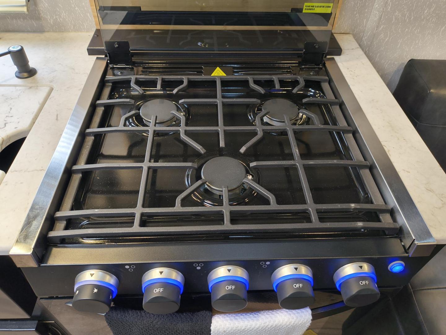 2022 Grey /Black Forest River 22RR - (4X4TCKX20NK) , located at 17760 Hwy 62, Morris, OK, 74445, 35.609104, -95.877060 - SPRING HAS SPRUNG AND SUMMER IS ON THE WAY!!! BIKERS WILL ENJOY THIS TOY HAULER. IT IS READY TO HIT THE ROAD AND ENJOY YOUR SUMMER. THIS CAMPER IS 30FT OVERALL HAS A QUEEN SIZED MASTER BED WITH A CLOSET WARDROBE ON EACH SIDE AND TV MOUNT. THE BATHROOM HAS A STANDUP ENCLOSED SHOWER WITH SINK AND VANI - Photo#21