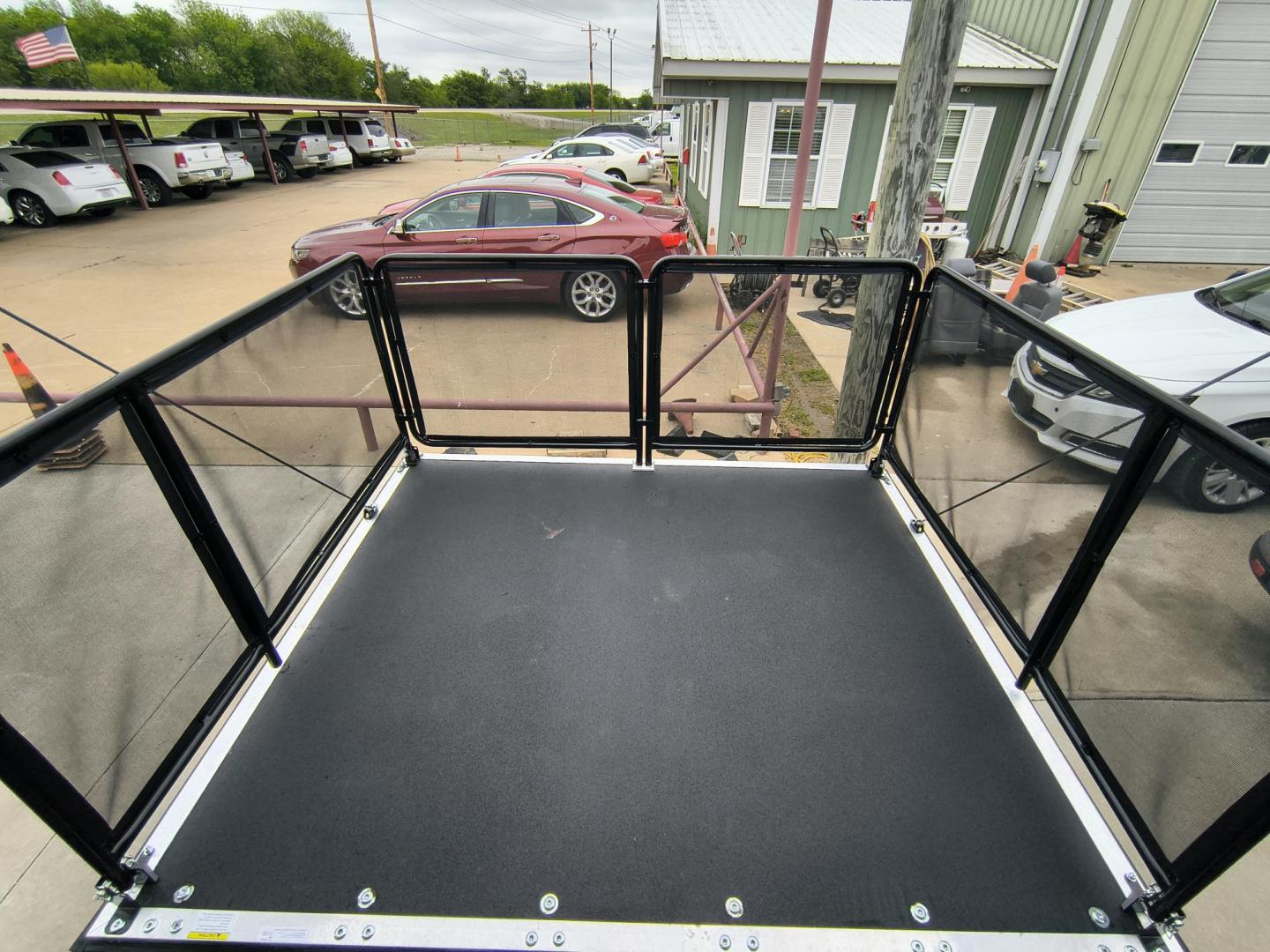 2022 Grey /Black Forest River 22RR - (4X4TCKX20NK) , located at 17760 Hwy 62, Morris, OK, 74445, 35.609104, -95.877060 - SPRING HAS SPRUNG AND SUMMER IS ON THE WAY!!! BIKERS WILL ENJOY THIS TOY HAULER. IT IS READY TO HIT THE ROAD AND ENJOY YOUR SUMMER. THIS CAMPER IS 30FT OVERALL HAS A QUEEN SIZED MASTER BED WITH A CLOSET WARDROBE ON EACH SIDE AND TV MOUNT. THE BATHROOM HAS A STANDUP ENCLOSED SHOWER WITH SINK AND VANI - Photo#42