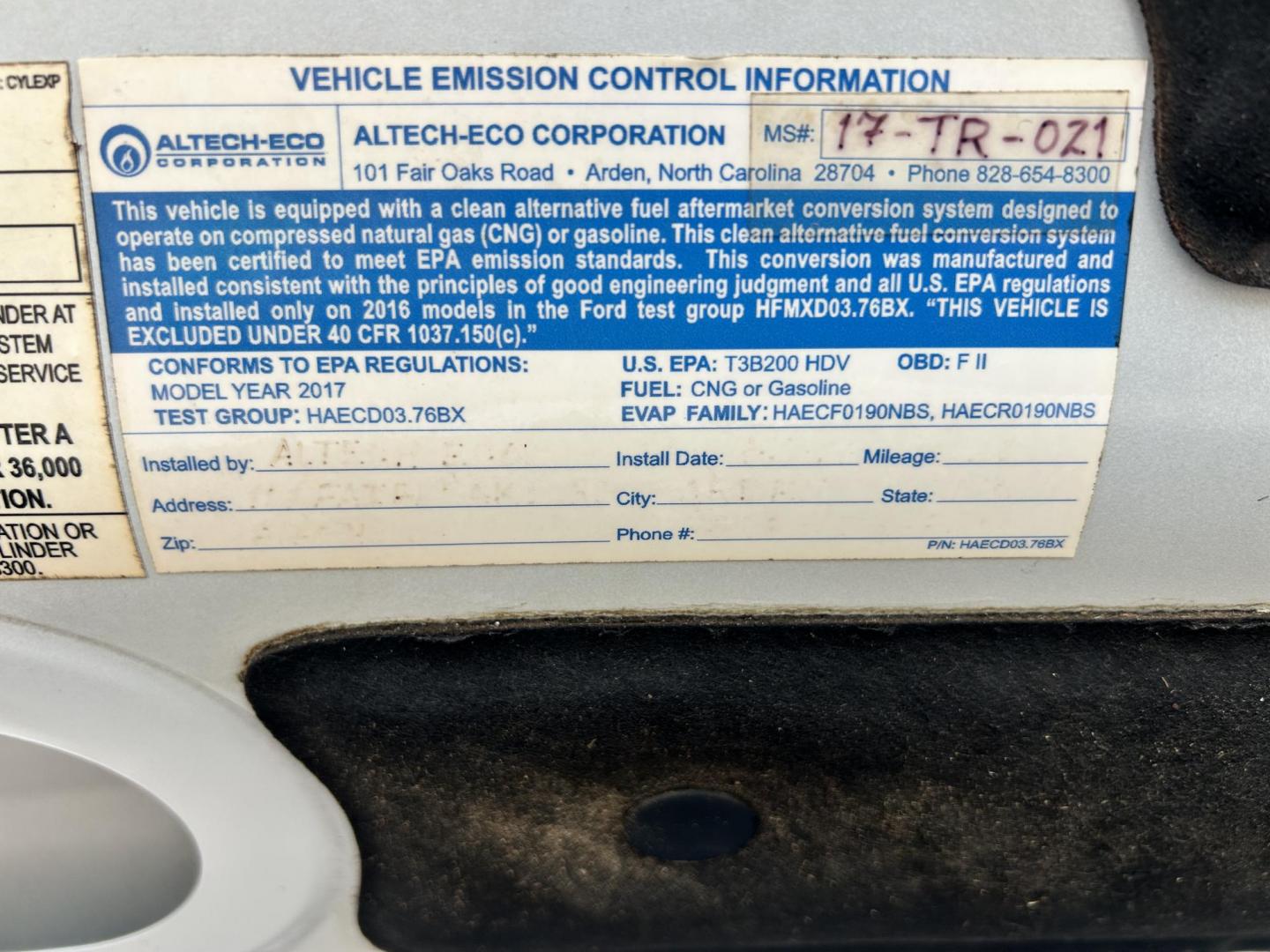 2017 White /GRAY Ford Transit 250 Van high Roof w/Sliding Pass. 148-in. WB (1FTYR2CM9HK) with an 3.7L V6 DOHC 24V engine, 6A transmission, located at 17760 Hwy 62, Morris, OK, 74445, (918) 733-4887, 35.609104, -95.877060 - 2017 FORD TRANSIT 250 HIGH TOP BI-FUEL SYSTEM RUNS ON CNG OR GASOLINE HAS THE 3.7L V6 ENIGINE. ***CLEAN TITLE*** IT FEATURES KEYLESS ENTRY, CLOTH INTERIOR, MANUAL SEATS, POWER WINDOWS, POWER LOCKS, POWER MIRRORS, CRUISE CONTROL, HANDS FREE CALLING, AM/FM RADIO, SIRIUS RADIO, BLUETOOTH RADIO, BACKUP - Photo#27