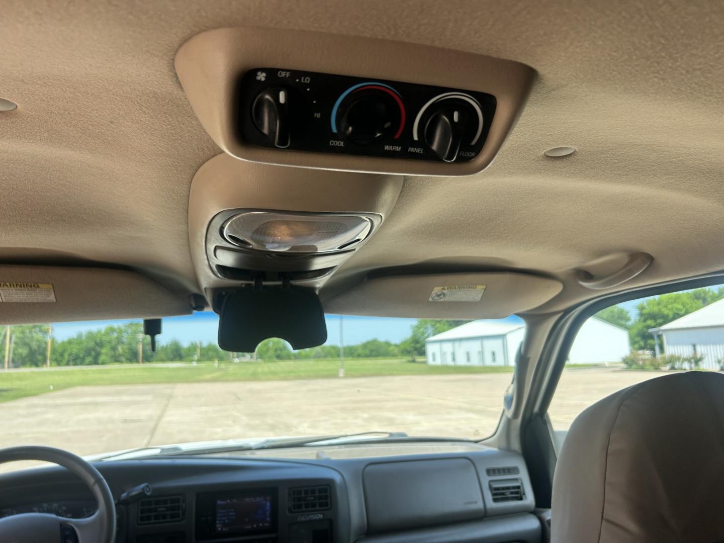 2001 White /TAN Ford Excursion Limited 4WD (1FMNU43S41E) with an 6.8L V10 SOHC 20V engine, 4-Speed Automatic Overdrive transmission, located at 17760 Hwy 62, Morris, OK, 74445, (918) 733-4887, 35.609104, -95.877060 - 2001 FORD EXCURSION LIMITED 4WD HAS THE 6.8L V10 ENGINE. IT FEATURES LEATHER INTERIOR, POWER WINDOWS, POWER LOCKS, POWER MIRRORS, AM/FM RADIO, CD PLAYER, CRUISE CONTROL, 2ND ROW SEATS, AND 3RD ROW SEATS. HAS A CLEAN TITLE. 293,547 MILES AND VENOM TIRES 275/55R20. WE OFFER A FREE CARFAX ON ALL OUR VE - Photo#15