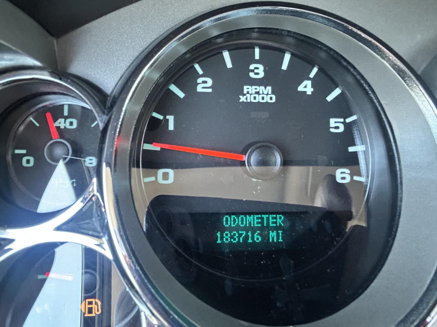 2013 White /Gray Chevrolet Silverado 2500HD (1GC2CVCB9DZ) with an 6.0L V8 OHV 16V CNG engine, 6-Speed Automatic transmission, located at 17760 Hwy 62, Morris, OK, 74445, (918) 733-4887, 35.609104, -95.877060 - 2013 CHEVY SILVERADO 2500 HD 2WD BI-FUEL SYSTEM RUNS ON CNG OR GASOLINE WITH THE 6.0L V8 ENGINE. IT FEATURES MANUAL SEATS, LEATHER INTERIOR, POWER LOCKS, MANUAL WINDOWS, AM/FM RADIO, CRUSIE CONTROL, TRACTION CONTROL, TAILER BRAKES, SAFETY LIGHT, BED LINER, AND RKI TOOL BOXES. ONLY 183,716 MILES WI - Photo#10
