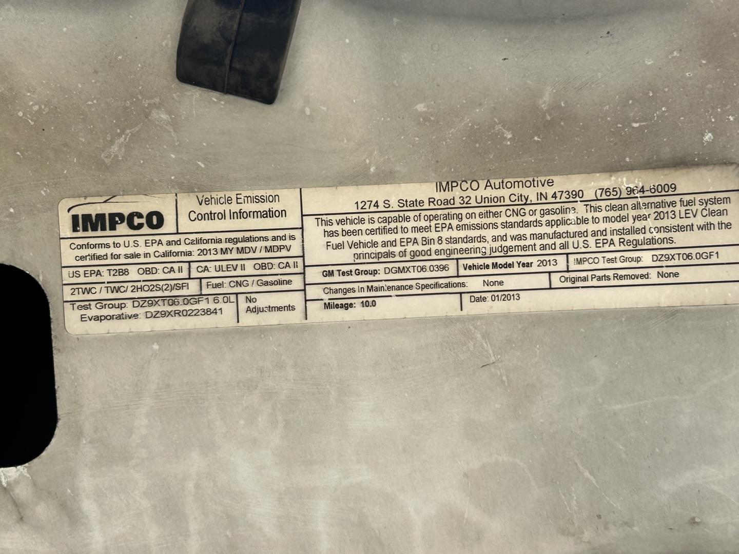 2013 White /Gray Chevrolet Silverado 2500HD (1GC2CVCB9DZ) with an 6.0L V8 OHV 16V CNG engine, 6-Speed Automatic transmission, located at 17760 Hwy 62, Morris, OK, 74445, (918) 733-4887, 35.609104, -95.877060 - 2013 CHEVY SILVERADO 2500 HD 2WD BI-FUEL SYSTEM RUNS ON CNG OR GASOLINE WITH THE 6.0L V8 ENGINE. IT FEATURES MANUAL SEATS, LEATHER INTERIOR, POWER LOCKS, MANUAL WINDOWS, AM/FM RADIO, CRUSIE CONTROL, TRACTION CONTROL, TAILER BRAKES, SAFETY LIGHT, BED LINER, AND RKI TOOL BOXES. ONLY 183,716 MILES WI - Photo#25