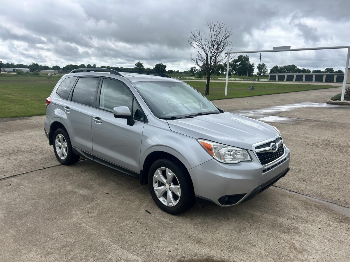 2015 Silver /BLACK Subaru Forester (JF2SJADC9FH) with an 2.5L H4 SOHC 16V engine, 6-Speed Automatic transmission, located at 17760 Hwy 62, Morris, OK, 74445, (918) 733-4887, 35.609104, -95.877060 - 2015 SUBARU FORESTER AWD WITH THE 2.5L ENGINE. IT FEATURES CLOTH INTERIOR, POWER AND HEATED SEATS, POWER WINDOWS, POWER LOCKS, POWER MIRRORS, MULTI STEERING CONTROLS, CRUISE CONTROL, HANDS FREE CALLING, AM/FM RADIO, CD PLAYER, AUXILARY PORT, BACKUP CAMERA, BACK SEATS THAT FOLD FOR CARGO SPACE, AND - Photo#2