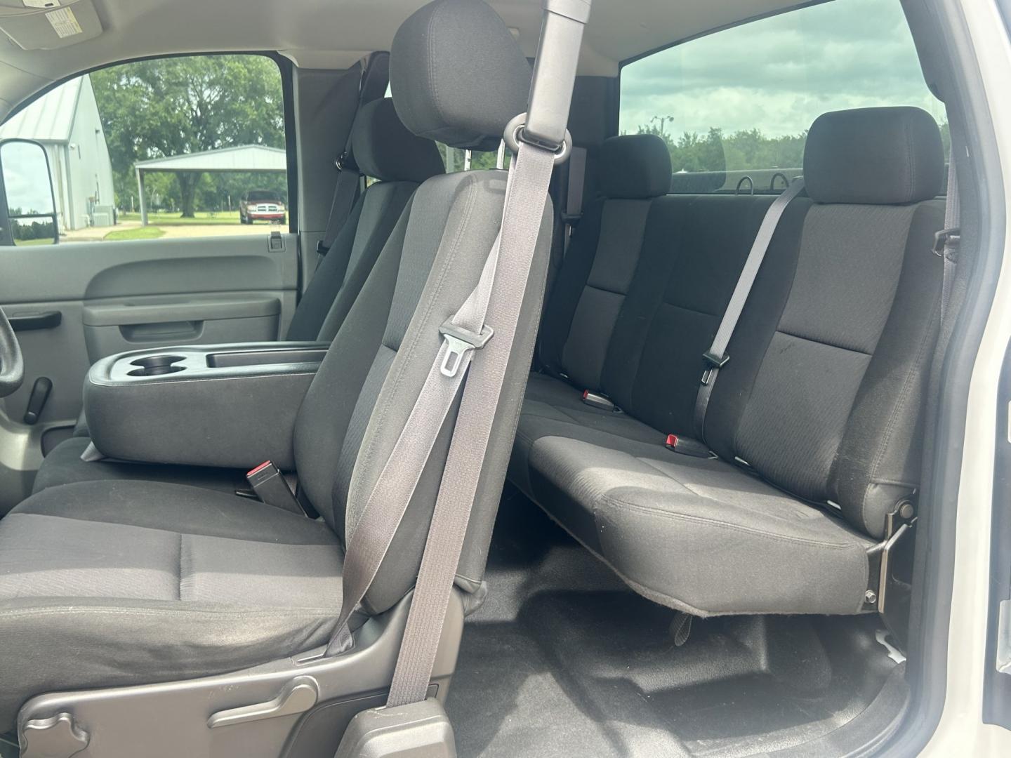 2013 White /BLACK Chevrolet Silverado 2500HD Work Truck Ext. Cab 2WD (1GC2CVCB3DZ) with an 6.0L V8 OHV 16V CNG engine, 6-Speed Automatic transmission, located at 17760 Hwy 62, Morris, OK, 74445, (918) 733-4887, 35.609104, -95.877060 - 2013 CHEVY SILVERADO 2500 HD 2WD BI-FUEL SYSTEM RUNS ON CNG OR GASOLINE WITH THE 6.0L V8 ENGINE. IT FEATURES MANUAL SEATS, CLOTH INTERIOR, MANUAL WINDOWS, MANUAL LOCKS, AM/FM RADIO, CRUSIE CONTROL, TRACTION CONTROL, TAILER BRAKES, AND SAFETY LIGHT. ONLY 118,946 MILES WITH FIRESTONE TIRES 265/70R17. - Photo#14