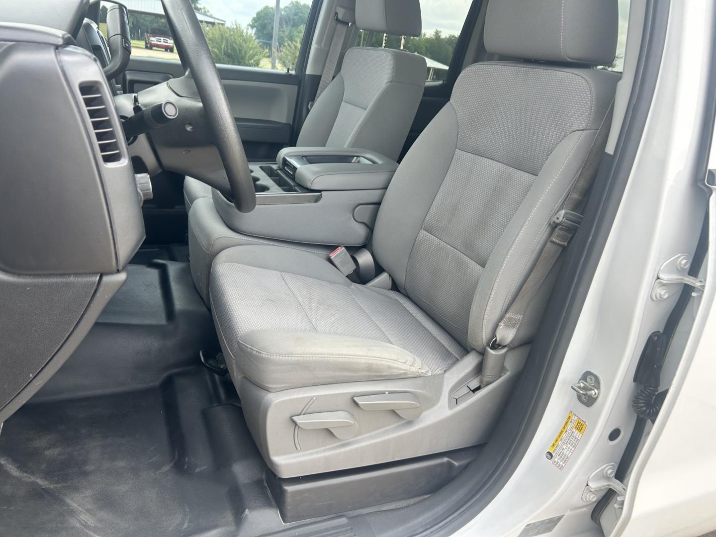 2016 White /GRAY Chevrolet Silverado 1500 (1GCRCNEC0GZ) with an 5.3L V8 OHV 16V engine, 6A transmission, located at 17760 Hwy 62, Morris, OK, 74445, (918) 733-4887, 35.609104, -95.877060 - 2016 CHEVY SILVERADO 1500 2WD BI-FUEL SYSTEM RUNS ON CNG OR GASOLINE WITH THE 5.3L V8 ENGINE. IT FEATURES MANUAL SEATS, CLOTH INTERIOR, POWER LOCKS, POWER WINDOWS, AM/FM RADIO, BACKUP CAMERA, CRUSIE CONTROL, TRACTION CONTROL, AND SAFETY LIGHT. ONLY 146,495 MILES WITH 255/70R17 TIRES. THIS IS A BI-FU - Photo#8