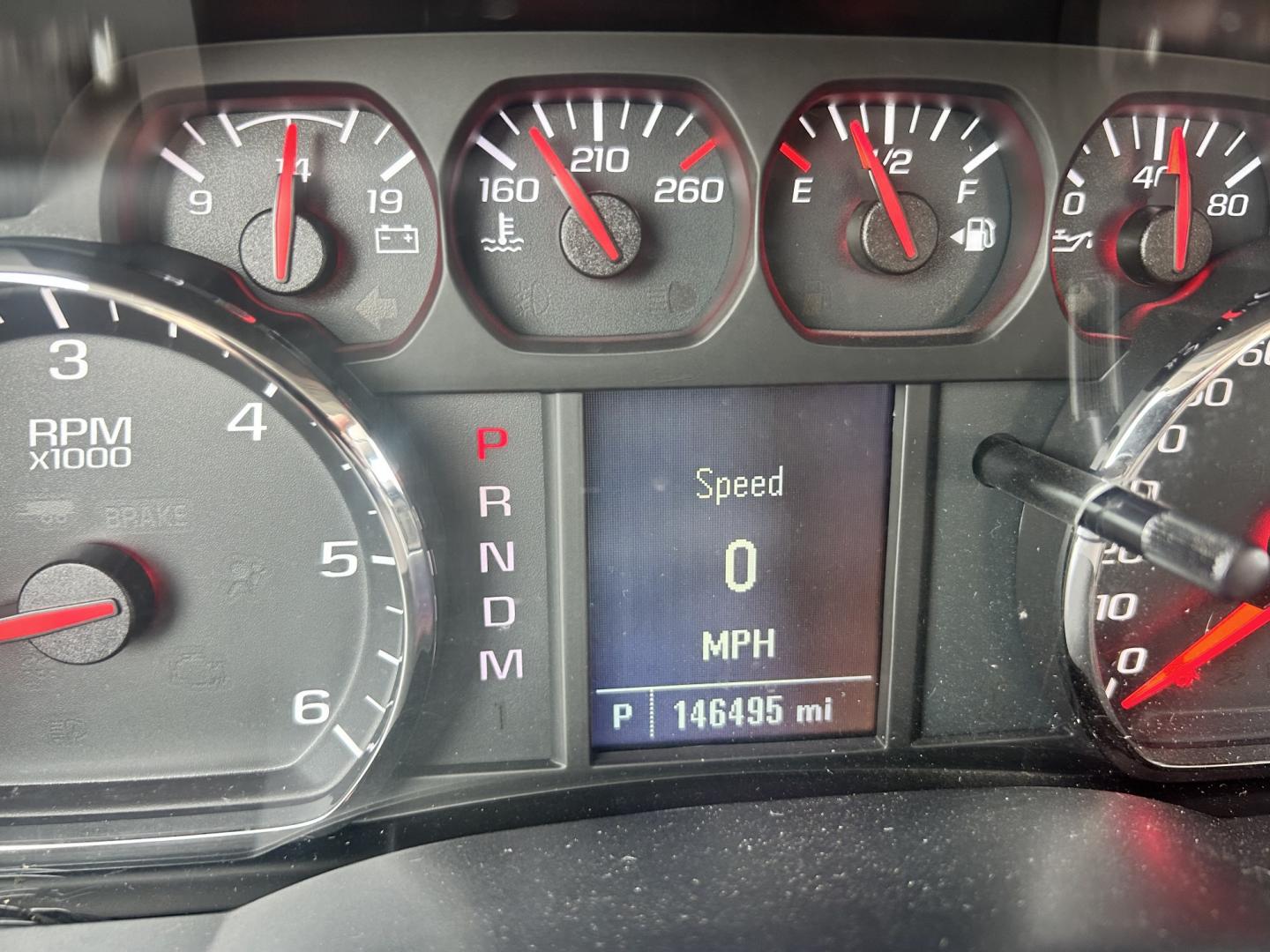 2016 White /GRAY Chevrolet Silverado 1500 (1GCRCNEC0GZ) with an 5.3L V8 OHV 16V engine, 6A transmission, located at 17760 Hwy 62, Morris, OK, 74445, (918) 733-4887, 35.609104, -95.877060 - 2016 CHEVY SILVERADO 1500 2WD BI-FUEL SYSTEM RUNS ON CNG OR GASOLINE WITH THE 5.3L V8 ENGINE. IT FEATURES MANUAL SEATS, CLOTH INTERIOR, POWER LOCKS, POWER WINDOWS, AM/FM RADIO, BACKUP CAMERA, CRUSIE CONTROL, TRACTION CONTROL, AND SAFETY LIGHT. ONLY 146,495 MILES WITH 255/70R17 TIRES. THIS IS A BI-FU - Photo#10