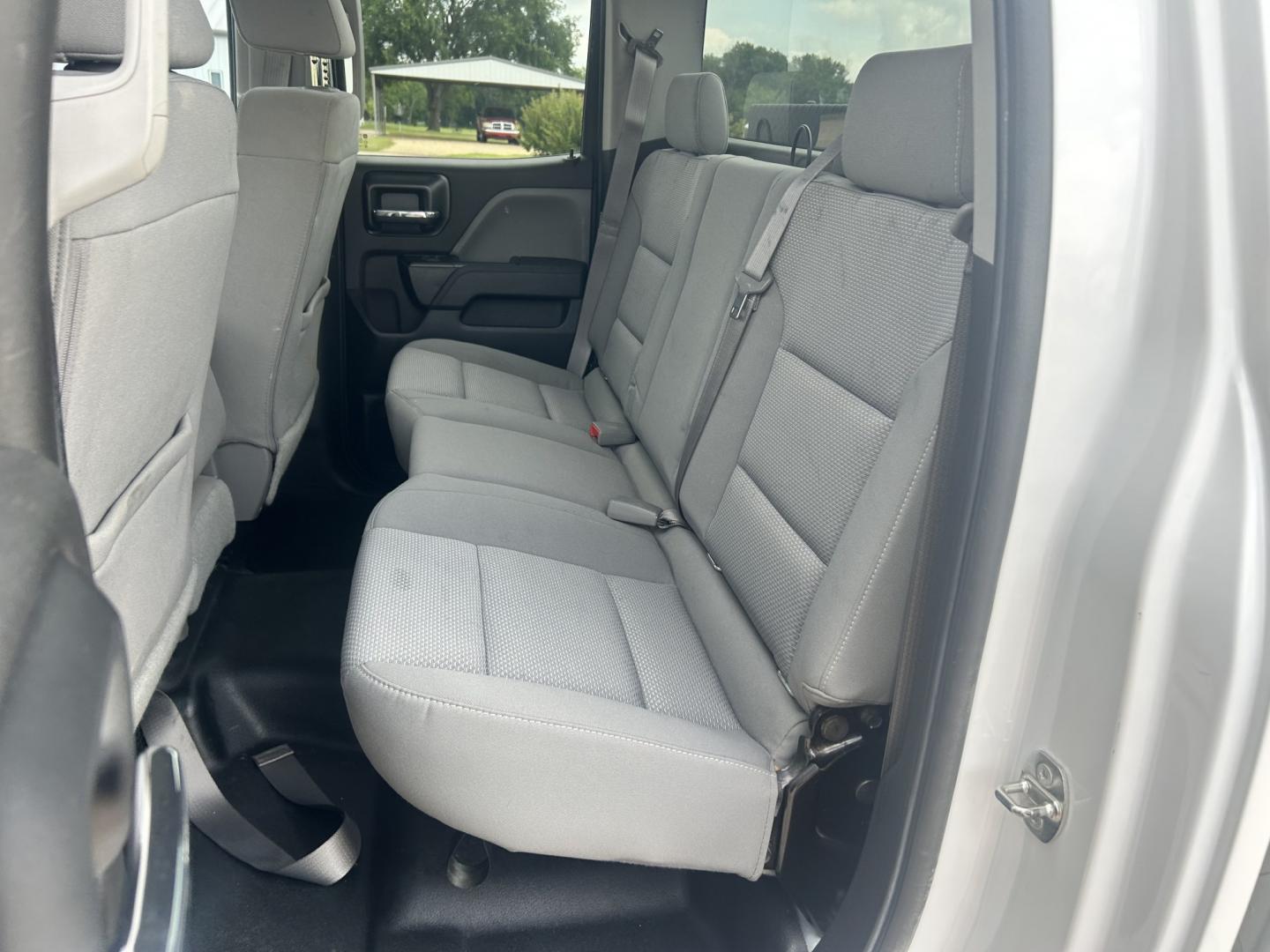 2016 White /GRAY Chevrolet Silverado 1500 (1GCRCNEC0GZ) with an 5.3L V8 OHV 16V engine, 6A transmission, located at 17760 Hwy 62, Morris, OK, 74445, (918) 733-4887, 35.609104, -95.877060 - 2016 CHEVY SILVERADO 1500 2WD BI-FUEL SYSTEM RUNS ON CNG OR GASOLINE WITH THE 5.3L V8 ENGINE. IT FEATURES MANUAL SEATS, CLOTH INTERIOR, POWER LOCKS, POWER WINDOWS, AM/FM RADIO, BACKUP CAMERA, CRUSIE CONTROL, TRACTION CONTROL, AND SAFETY LIGHT. ONLY 146,495 MILES WITH 255/70R17 TIRES. THIS IS A BI-FU - Photo#13